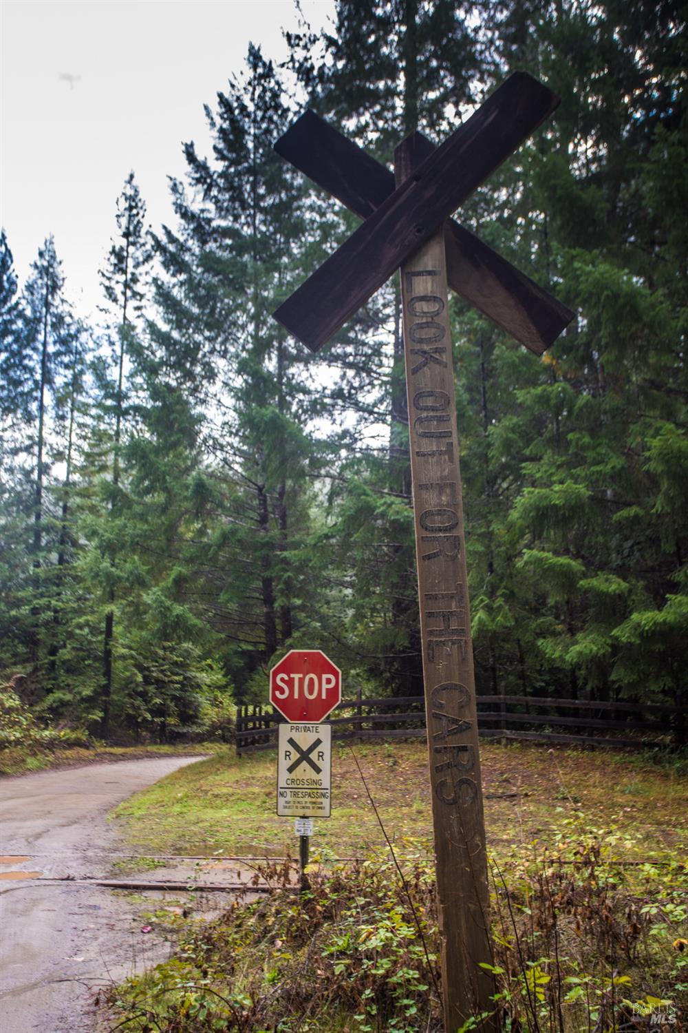 Detail Gallery Image 5 of 42 For 11091 Irmulco Rd, Willits,  CA 95490 - 4 Beds | 2 Baths