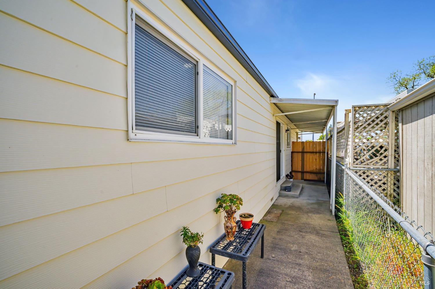 Detail Gallery Image 42 of 44 For 234 Arboleda Dr, Santa Rosa,  CA 95401 - 3 Beds | 2 Baths