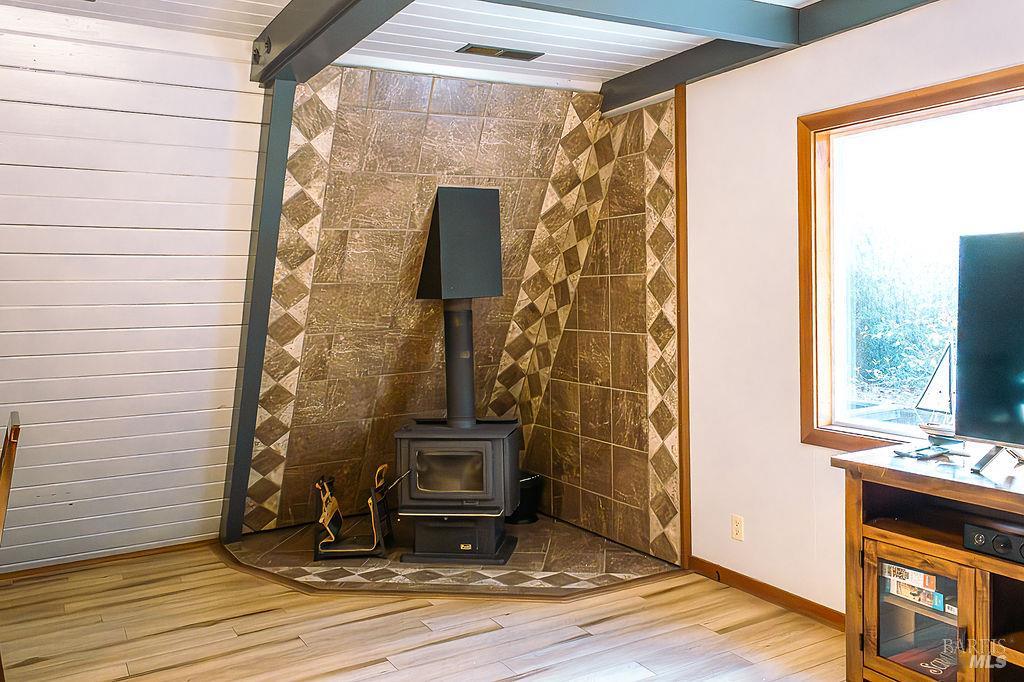 Detail Gallery Image 11 of 25 For 46151 Pacific Woods Rd, Gualala,  CA 95445 - 2 Beds | 1 Baths