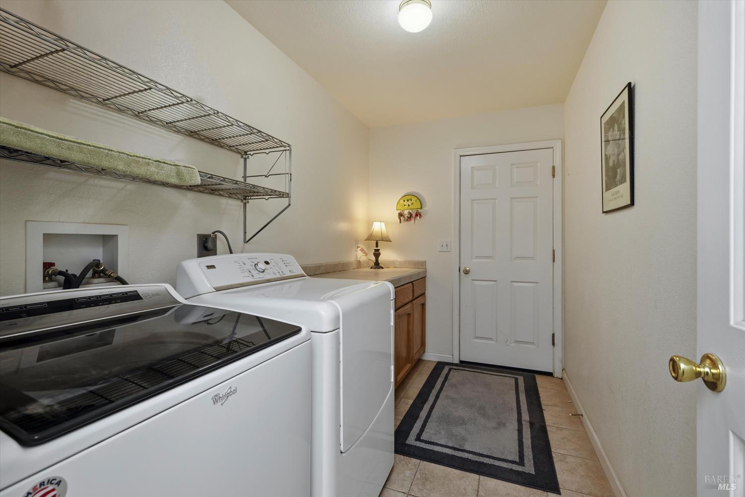 Detail Gallery Image 23 of 33 For 18841 Spyglass Rd, Hidden Valley Lake,  CA 95467 - 3 Beds | 2 Baths