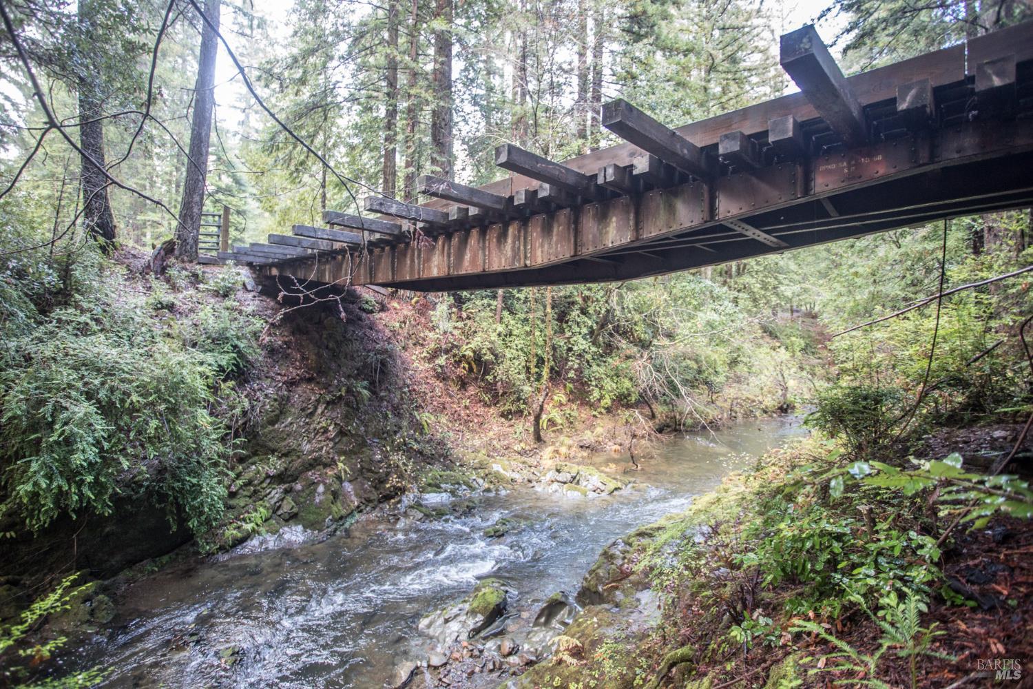 Detail Gallery Image 12 of 42 For 11091 Irmulco Rd, Willits,  CA 95490 - 4 Beds | 2 Baths