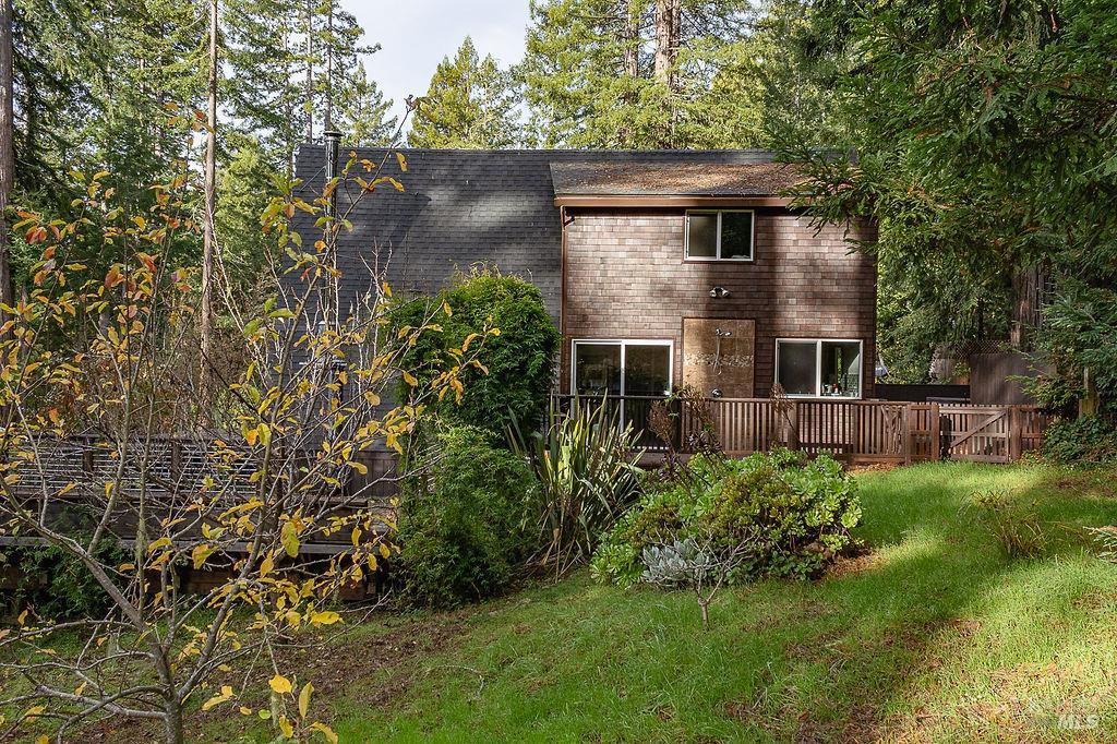 Detail Gallery Image 4 of 25 For 46151 Pacific Woods Rd, Gualala,  CA 95445 - 2 Beds | 1 Baths