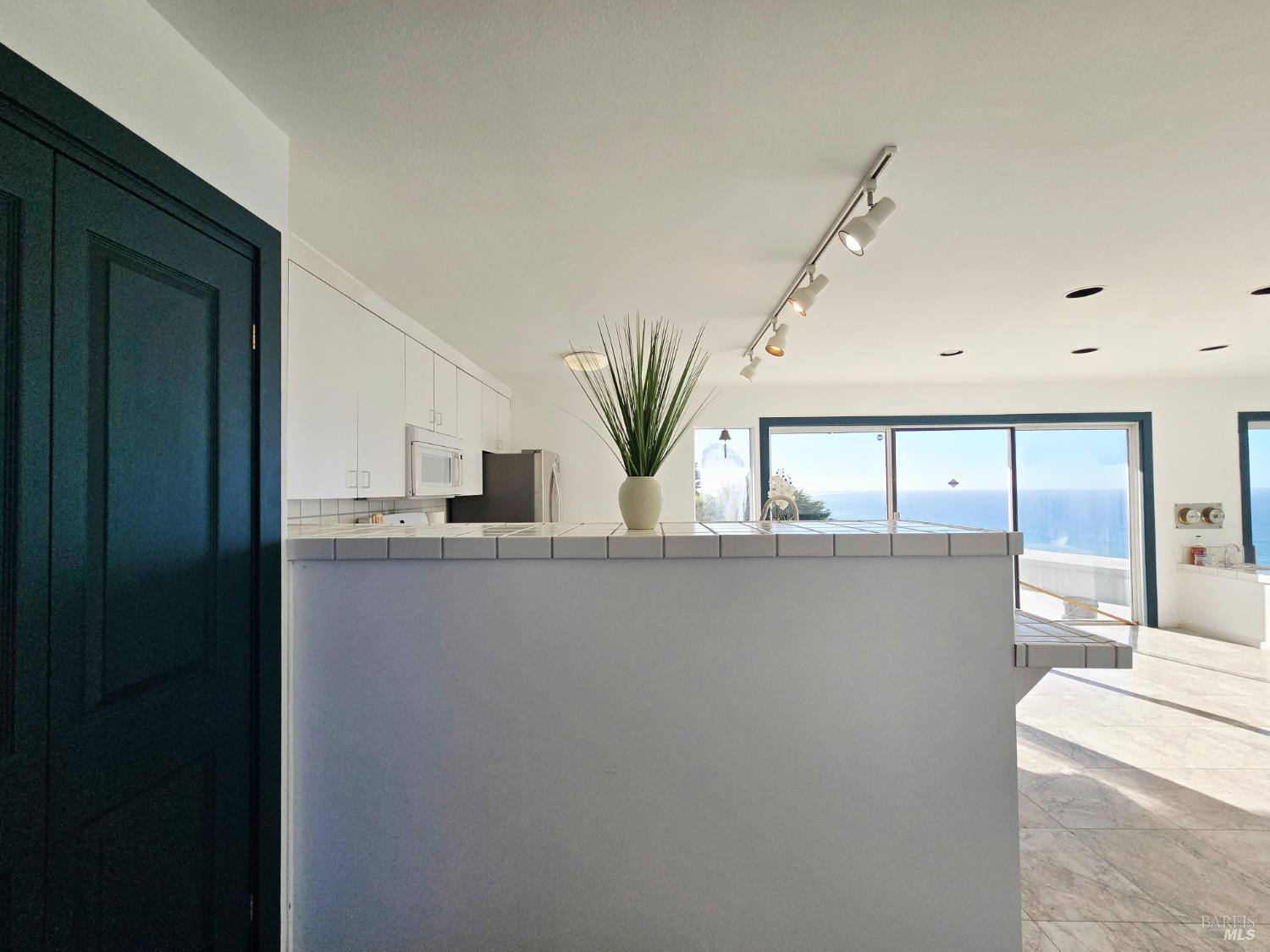 Detail Gallery Image 23 of 38 For 14800 Navarro Way, Manchester,  CA 95459 - 4 Beds | 3 Baths