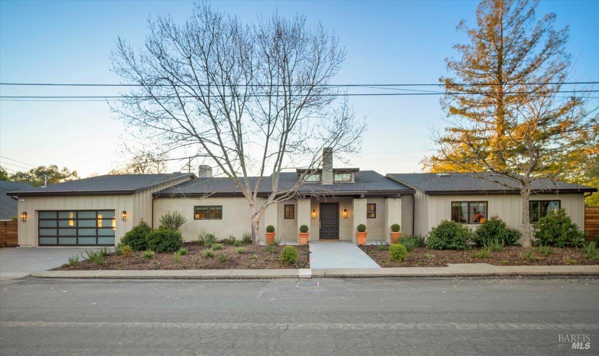 Detail Gallery Image 8 of 68 For 511 Hidden Acres Rd, Healdsburg,  CA 95448 - 3 Beds | 4 Baths