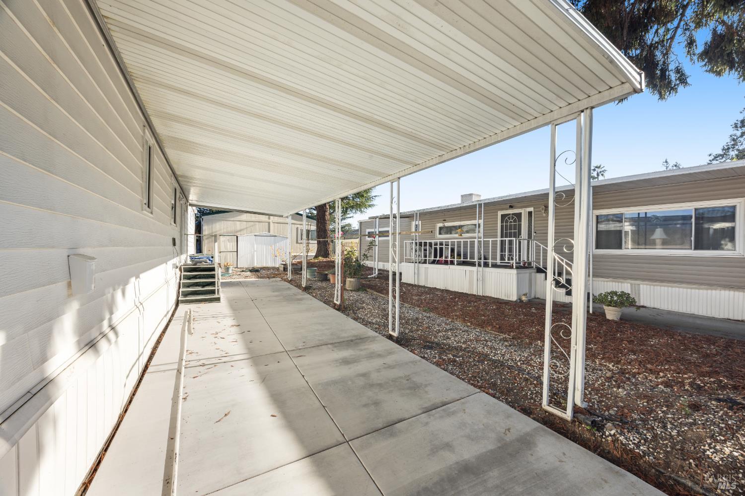 Detail Gallery Image 5 of 49 For 518 Vina Rose Dr, Petaluma,  CA 94954 - 2 Beds | 2 Baths