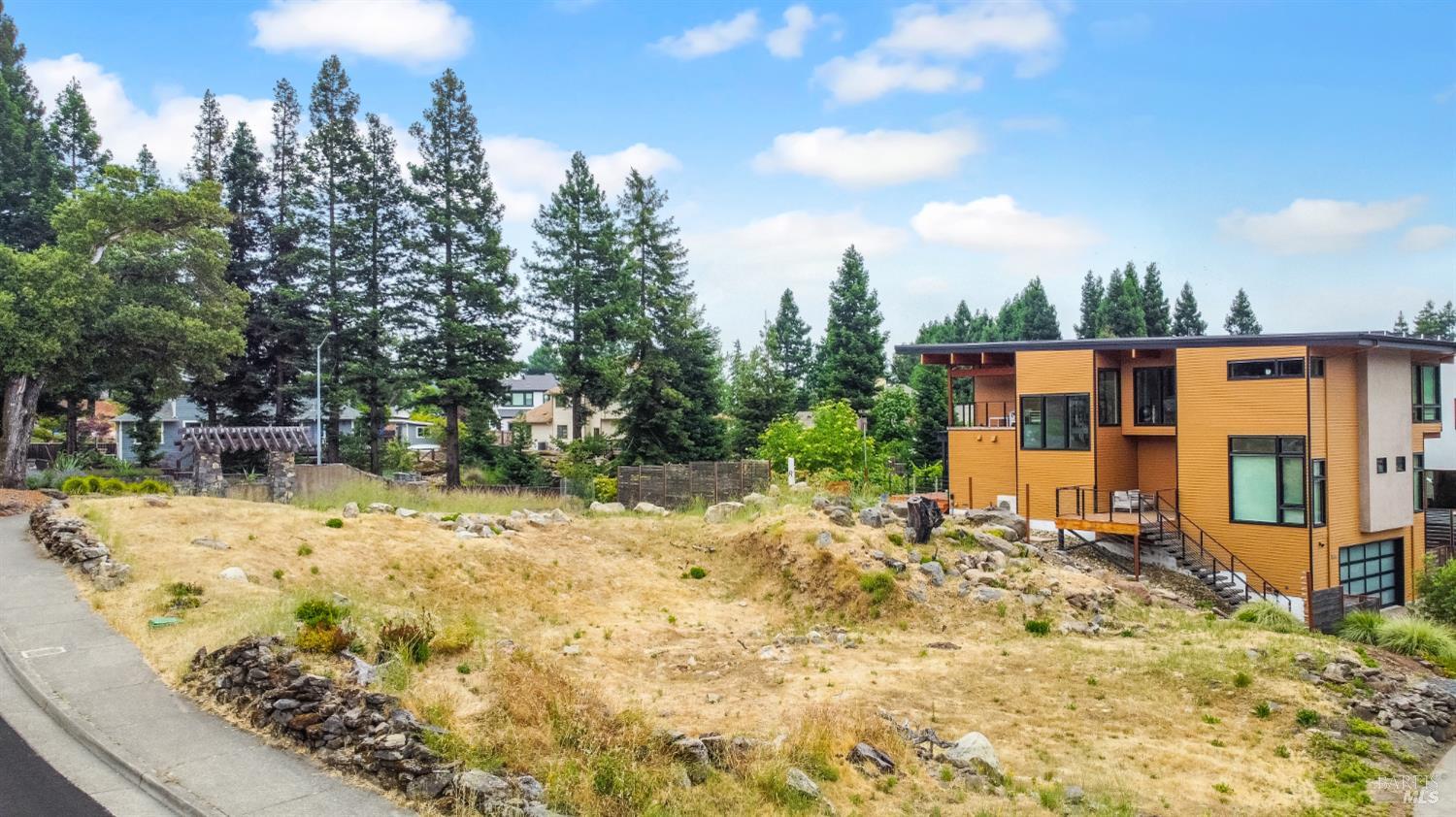 Detail Gallery Image 6 of 13 For 2100 Vintage Cir, Santa Rosa,  CA 95404 - – Beds | – Baths