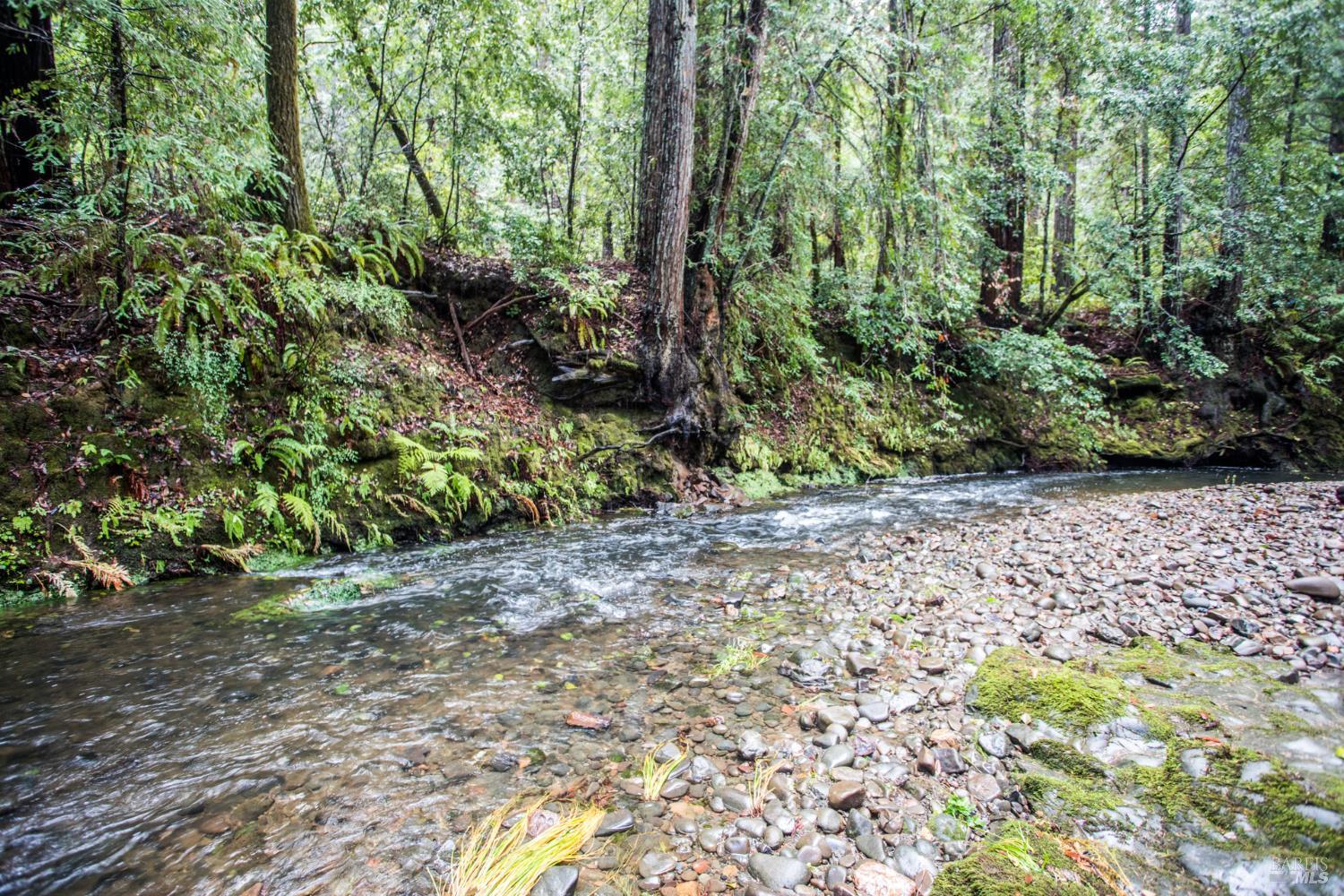 Detail Gallery Image 2 of 42 For 11091 Irmulco Rd, Willits,  CA 95490 - 4 Beds | 2 Baths