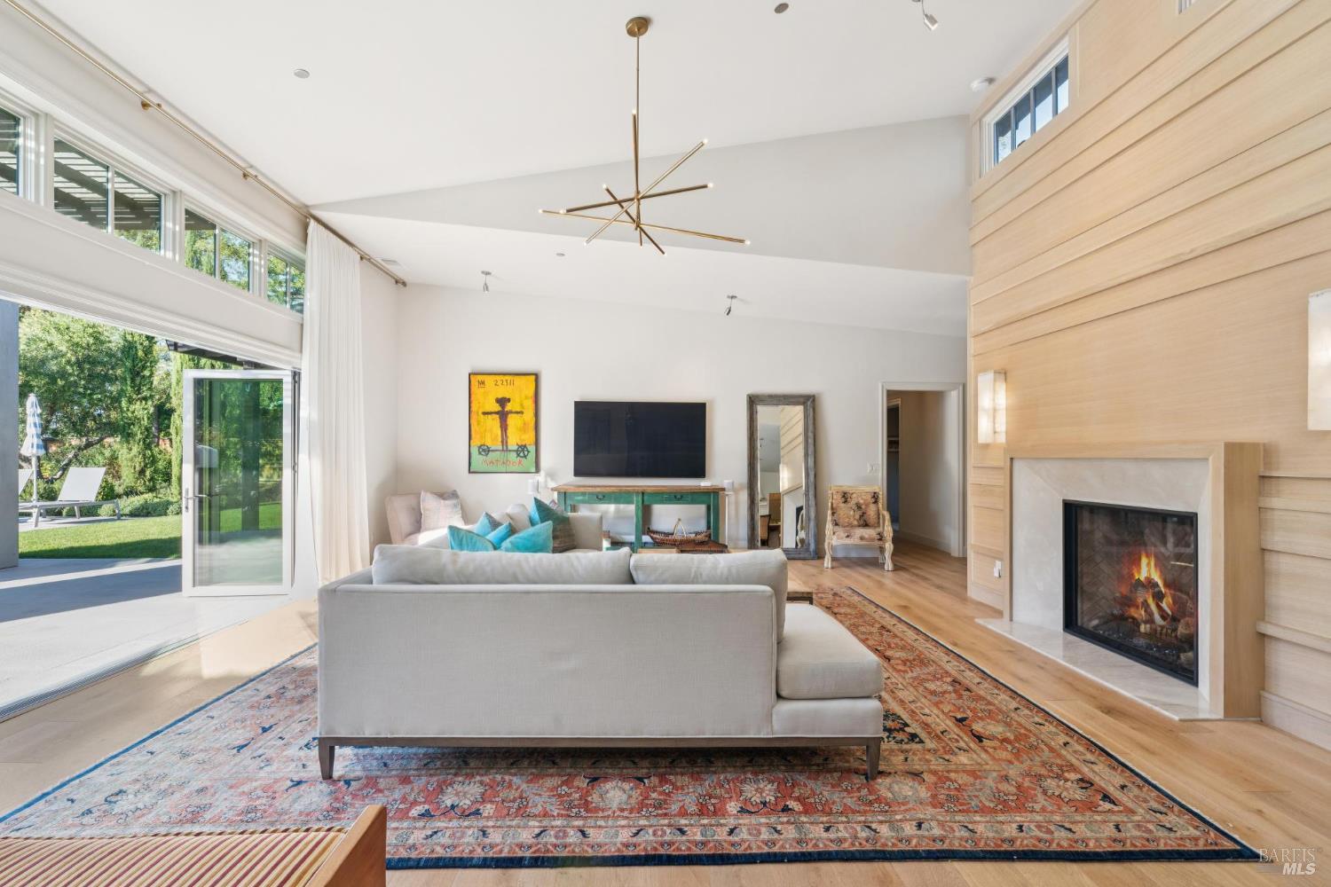 Detail Gallery Image 12 of 68 For 511 Hidden Acres Rd, Healdsburg,  CA 95448 - 3 Beds | 4 Baths