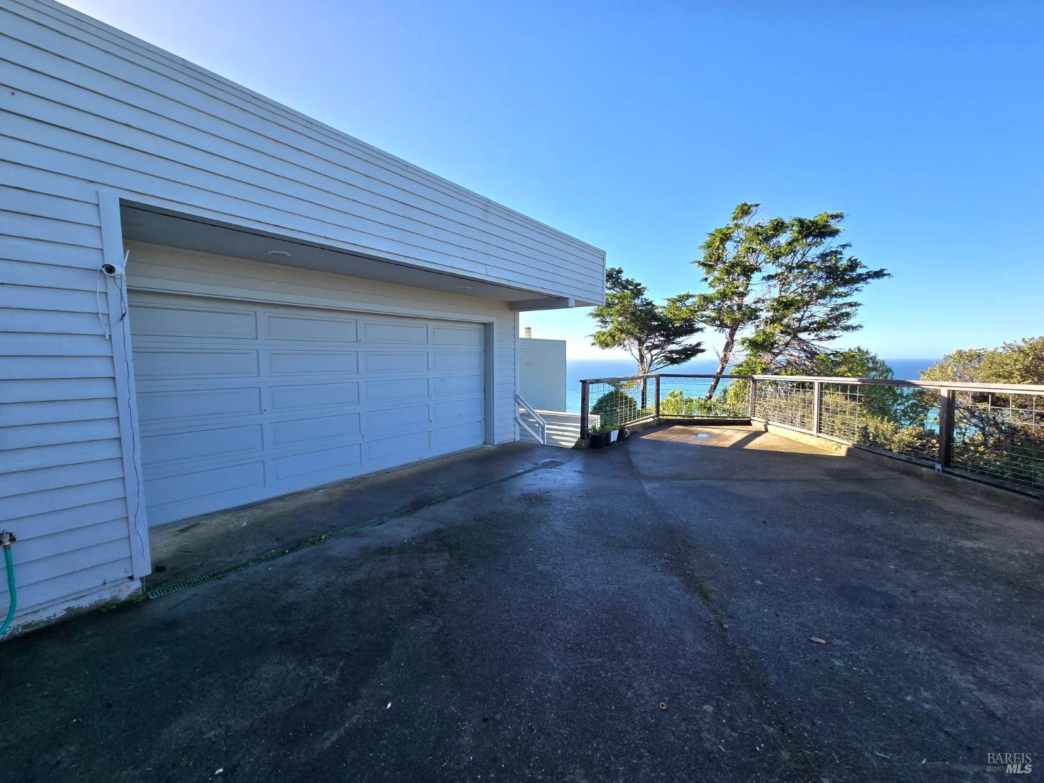 Detail Gallery Image 4 of 38 For 14800 Navarro Way, Manchester,  CA 95459 - 4 Beds | 3 Baths