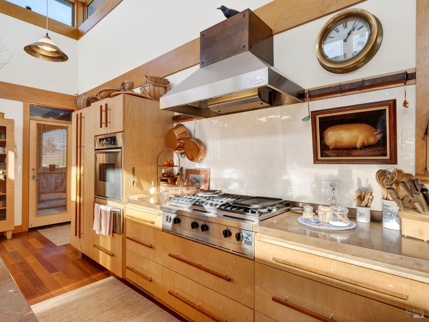 Detail Gallery Image 10 of 65 For 17350 Deer Meadows Rd, Boonville,  CA 95415 - 3 Beds | 2 Baths