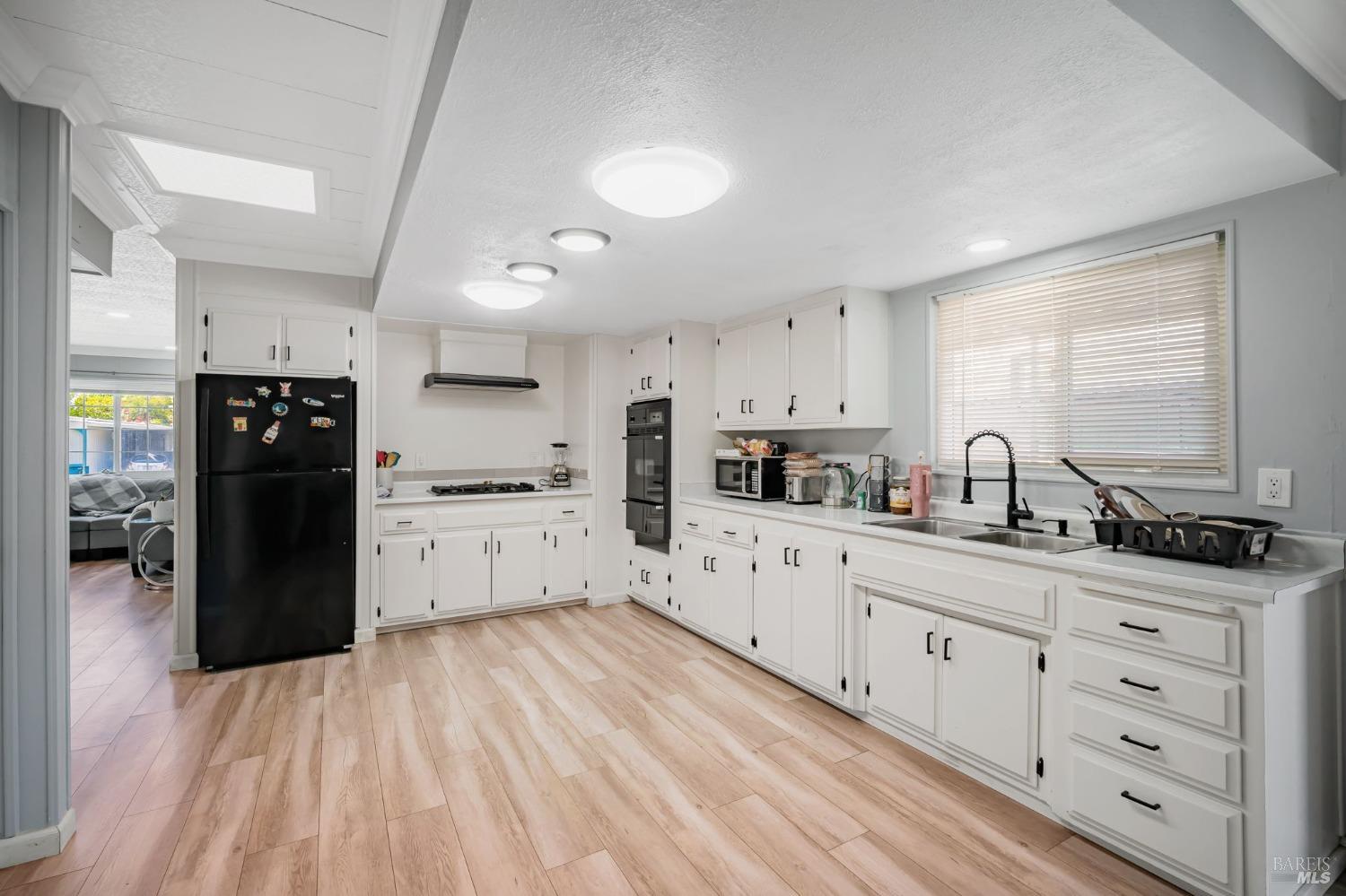 Detail Gallery Image 20 of 44 For 234 Arboleda Dr, Santa Rosa,  CA 95401 - 3 Beds | 2 Baths