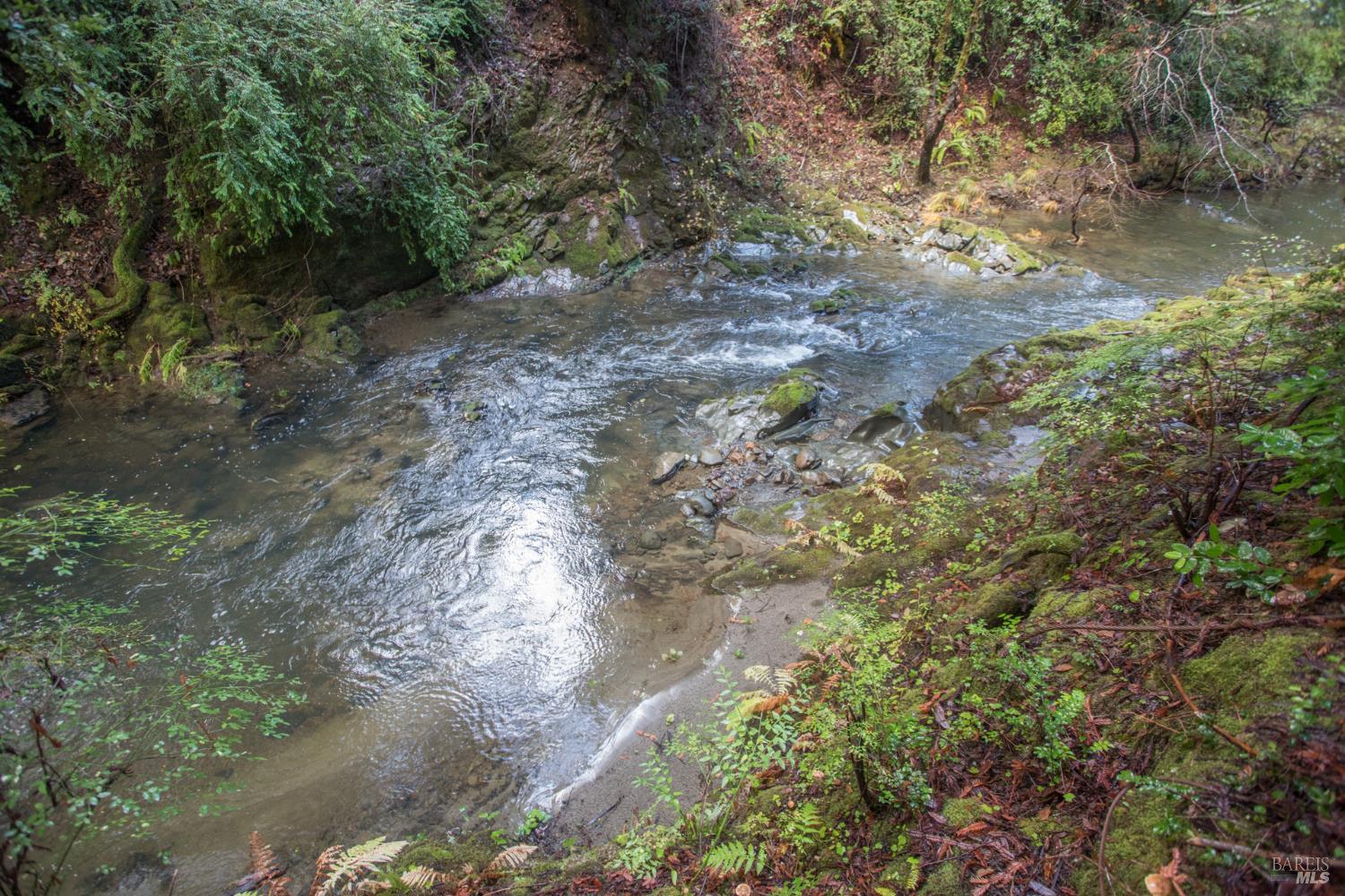 Detail Gallery Image 14 of 42 For 11091 Irmulco Rd, Willits,  CA 95490 - 4 Beds | 2 Baths