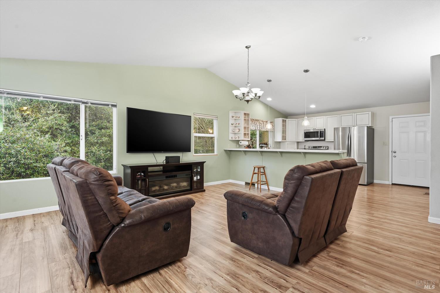 Detail Gallery Image 3 of 39 For 3532 Morningside Cir, Kelseyville,  CA 95451 - 4 Beds | 3 Baths