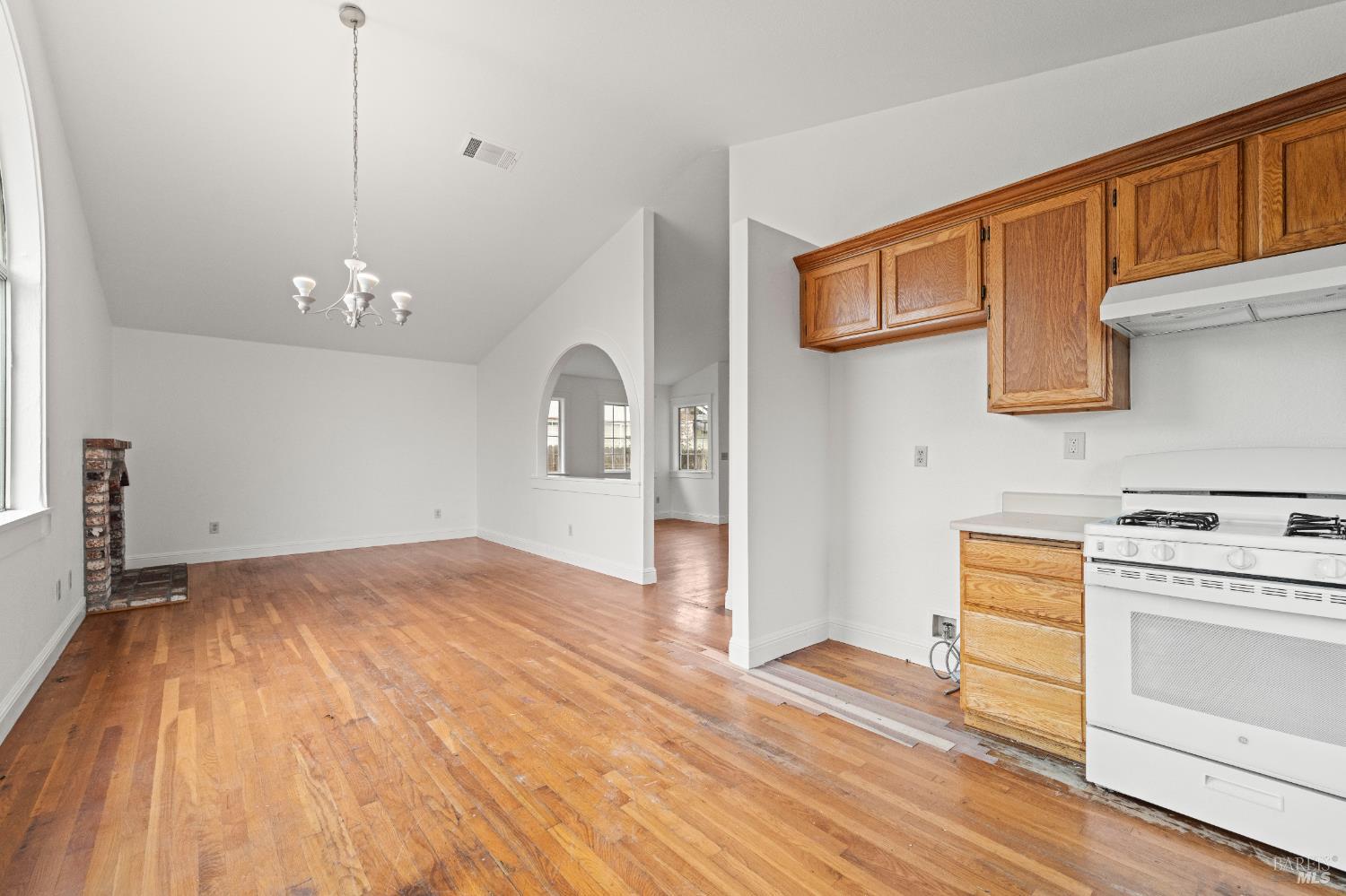 Detail Gallery Image 13 of 30 For 1120 Camellia Ln, Suisun City,  CA 94585 - 3 Beds | 2 Baths