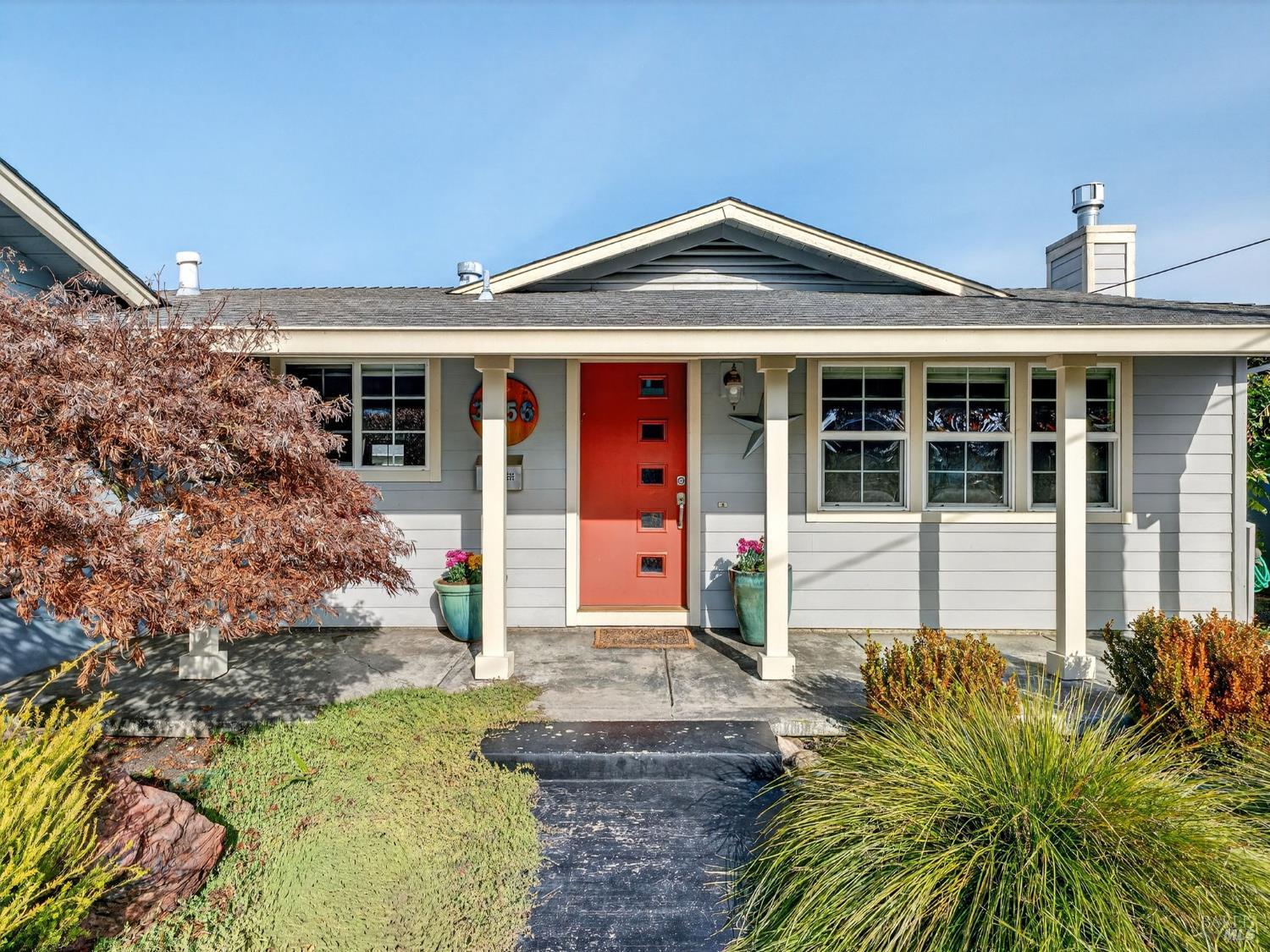 Detail Gallery Image 2 of 41 For 3556 Palomar Way, Napa,  CA 94558 - 3 Beds | 2 Baths