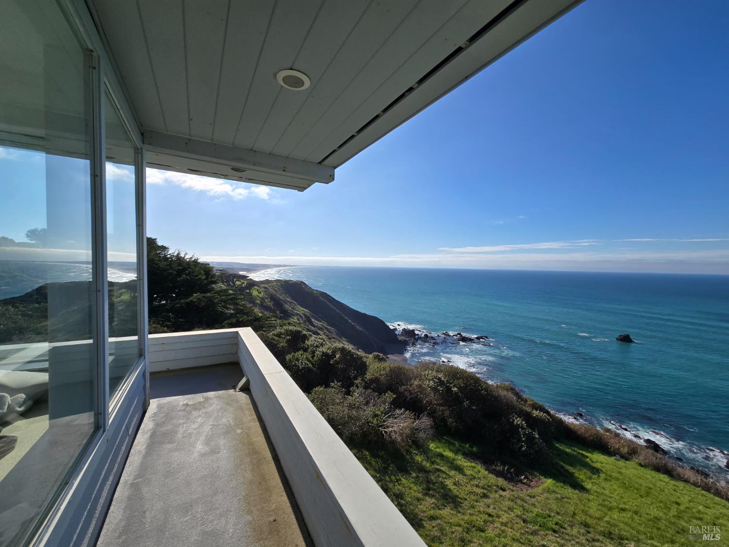 Detail Gallery Image 3 of 38 For 14800 Navarro Way, Manchester,  CA 95459 - 4 Beds | 3 Baths