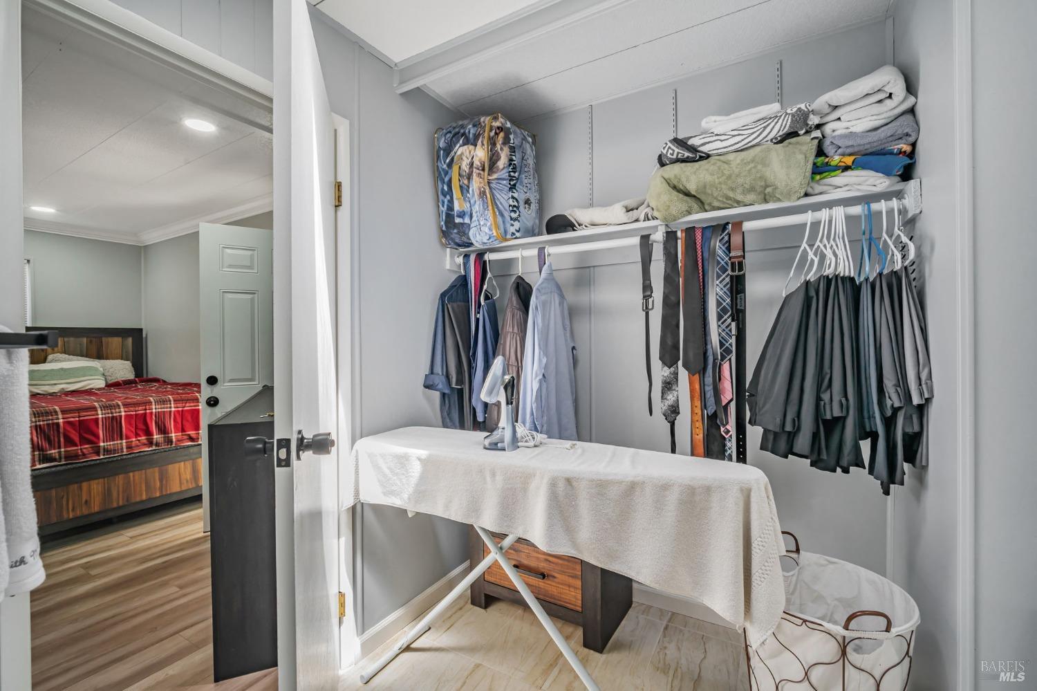 Detail Gallery Image 31 of 44 For 234 Arboleda Dr, Santa Rosa,  CA 95401 - 3 Beds | 2 Baths