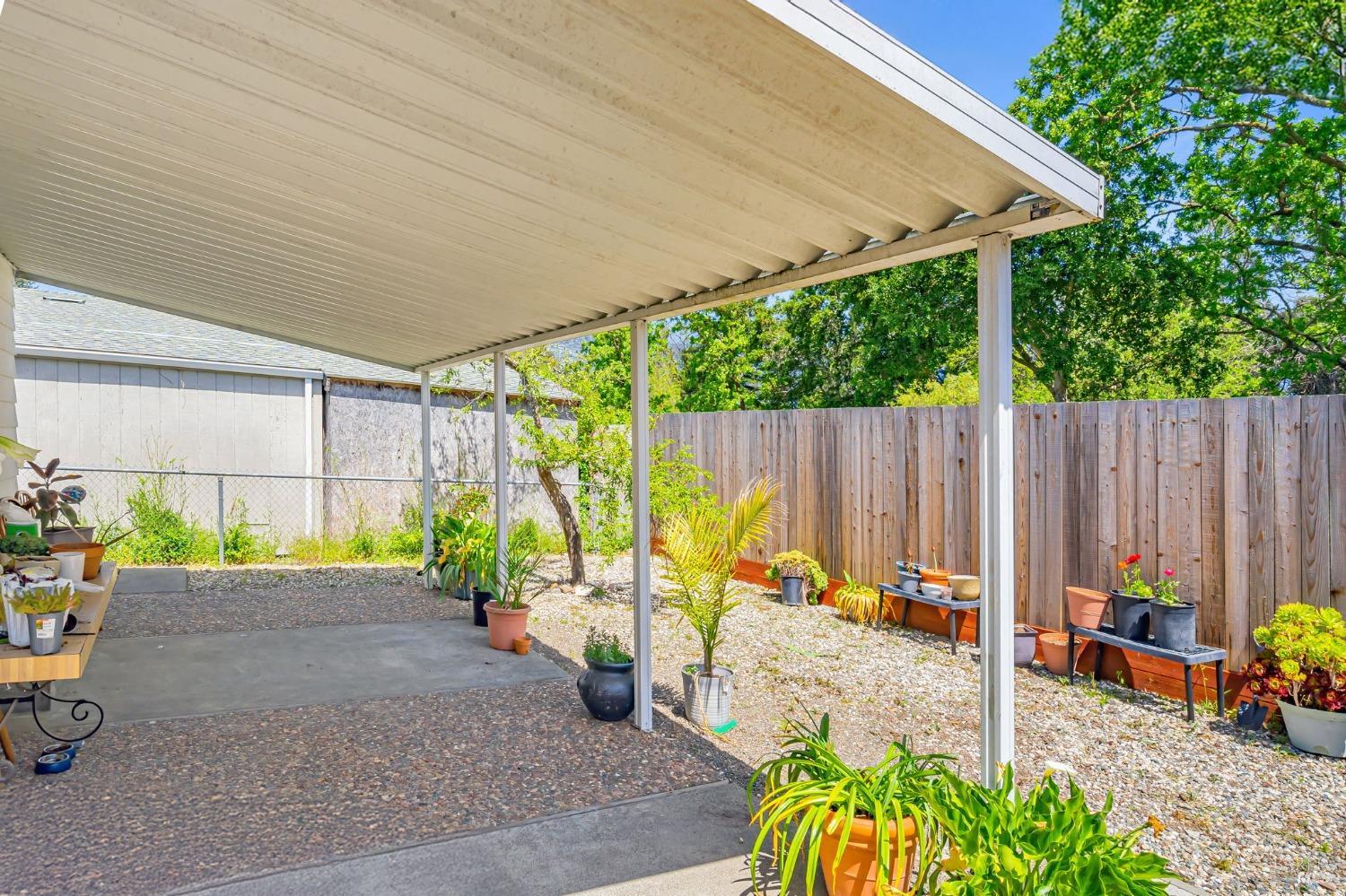 Detail Gallery Image 5 of 44 For 234 Arboleda Dr, Santa Rosa,  CA 95401 - 3 Beds | 2 Baths