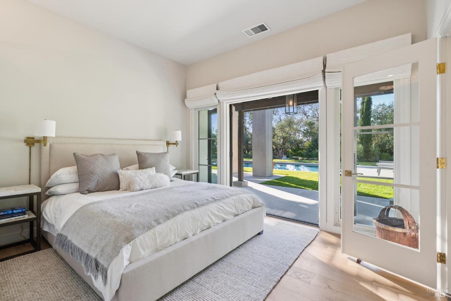 Detail Gallery Image 32 of 68 For 511 Hidden Acres Rd, Healdsburg,  CA 95448 - 3 Beds | 4 Baths