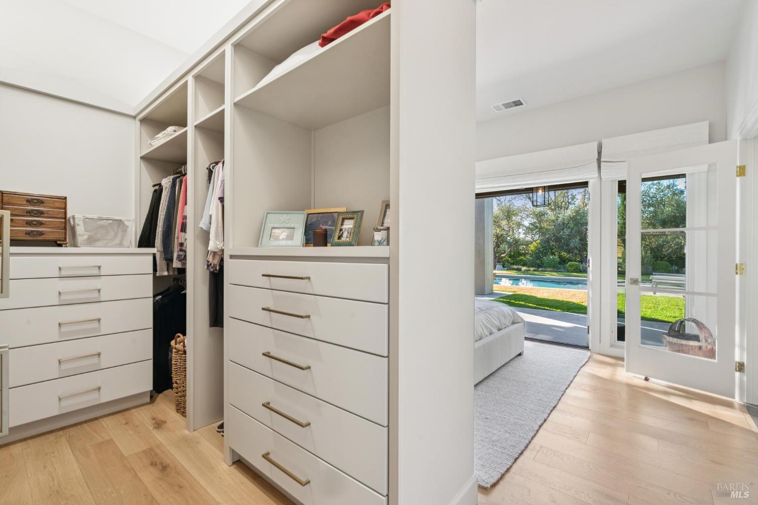 Detail Gallery Image 30 of 68 For 511 Hidden Acres Rd, Healdsburg,  CA 95448 - 3 Beds | 4 Baths