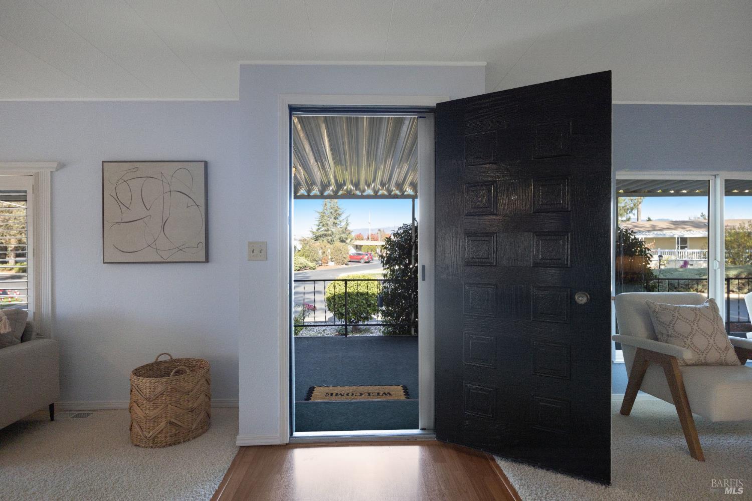 Detail Gallery Image 12 of 49 For 518 Vina Rose Dr, Petaluma,  CA 94954 - 2 Beds | 2 Baths