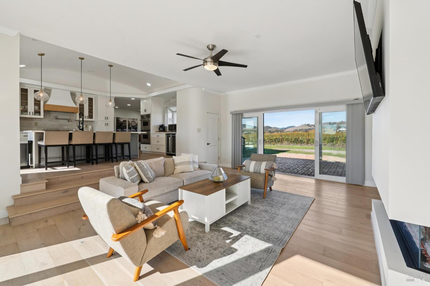 Detail Gallery Image 7 of 65 For 1301 Duhig Rd, Napa,  CA 94559 - 3 Beds | 2 Baths