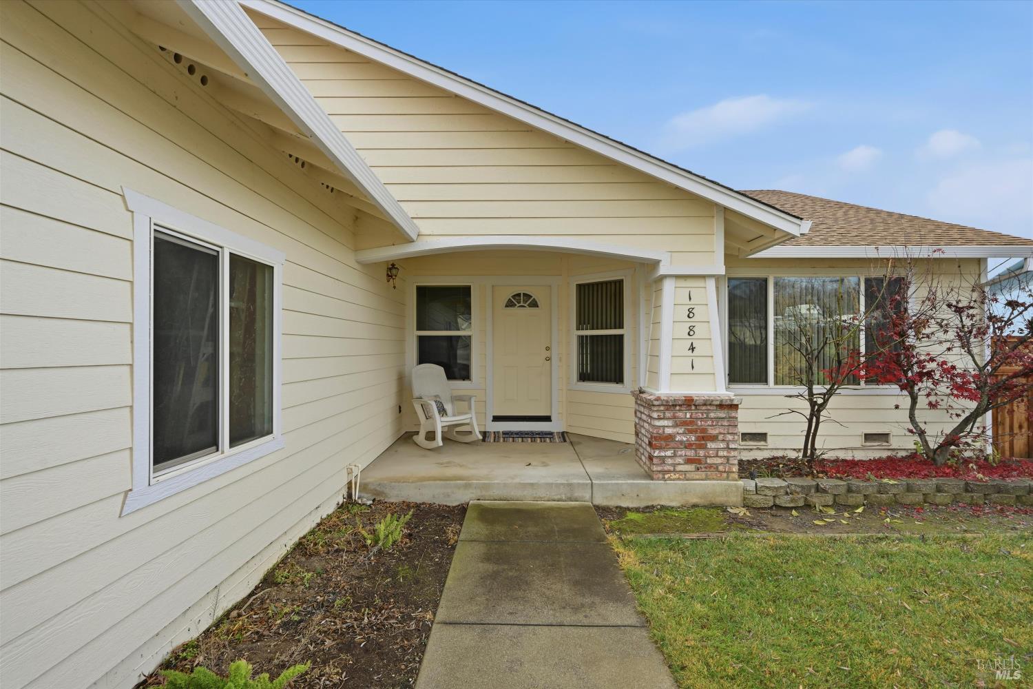 Detail Gallery Image 4 of 33 For 18841 Spyglass Rd, Hidden Valley Lake,  CA 95467 - 3 Beds | 2 Baths