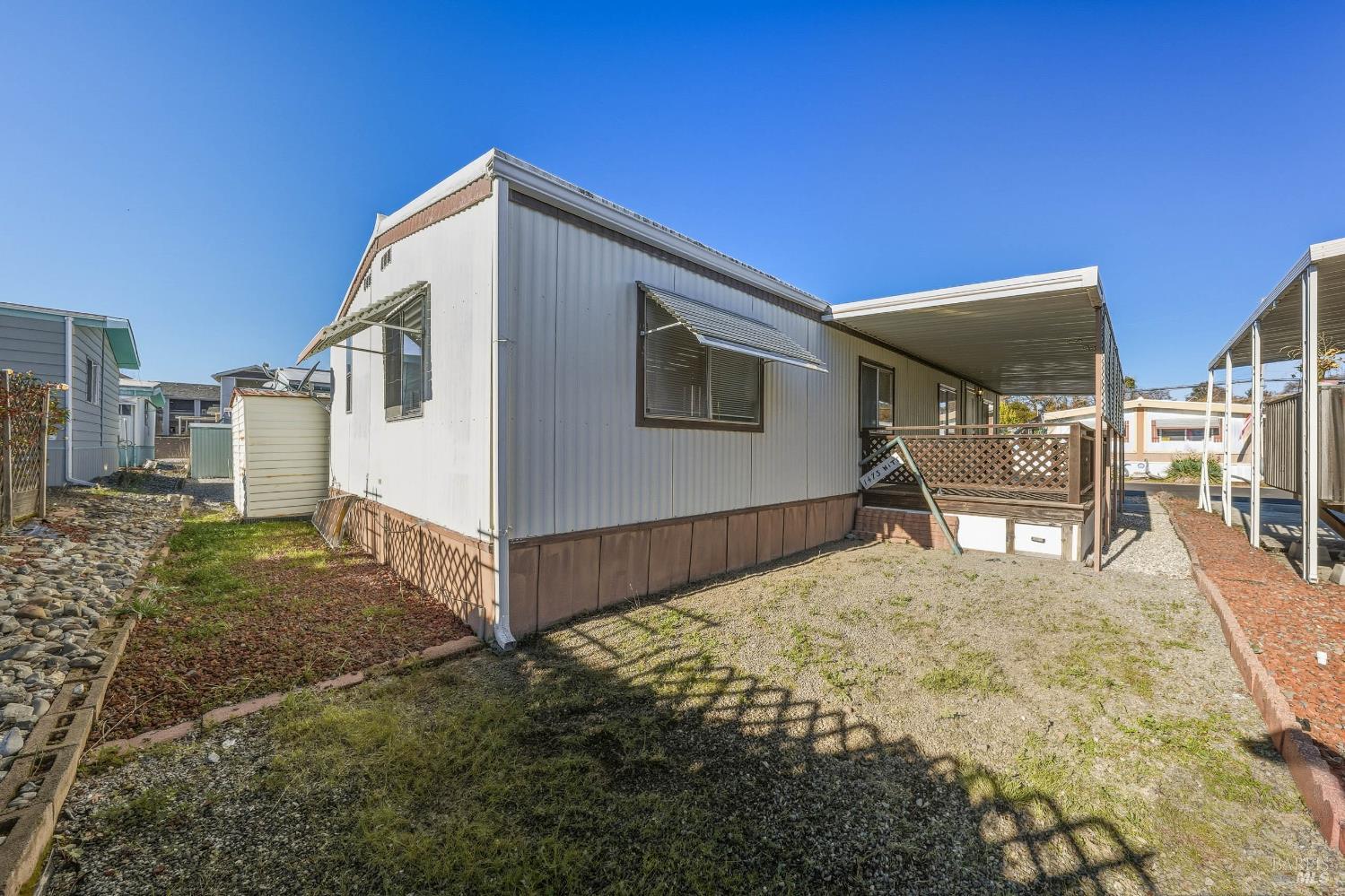 Detail Gallery Image 8 of 48 For 1025 Martin St 10, Lakeport,  CA 95453 - 2 Beds | 2 Baths