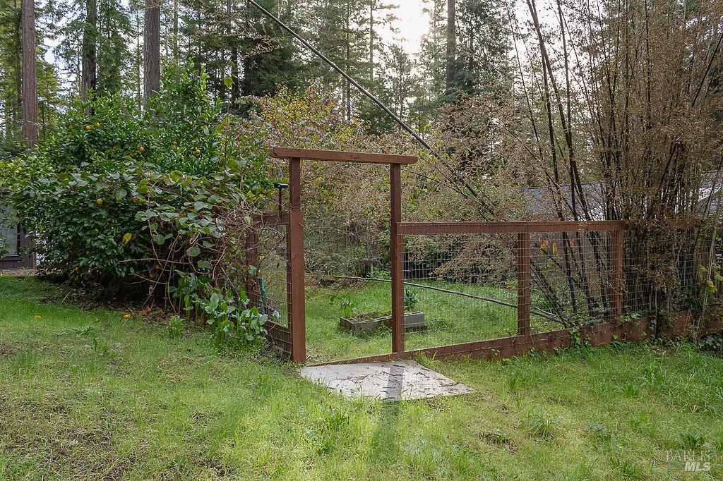 Detail Gallery Image 18 of 25 For 46151 Pacific Woods Rd, Gualala,  CA 95445 - 2 Beds | 1 Baths