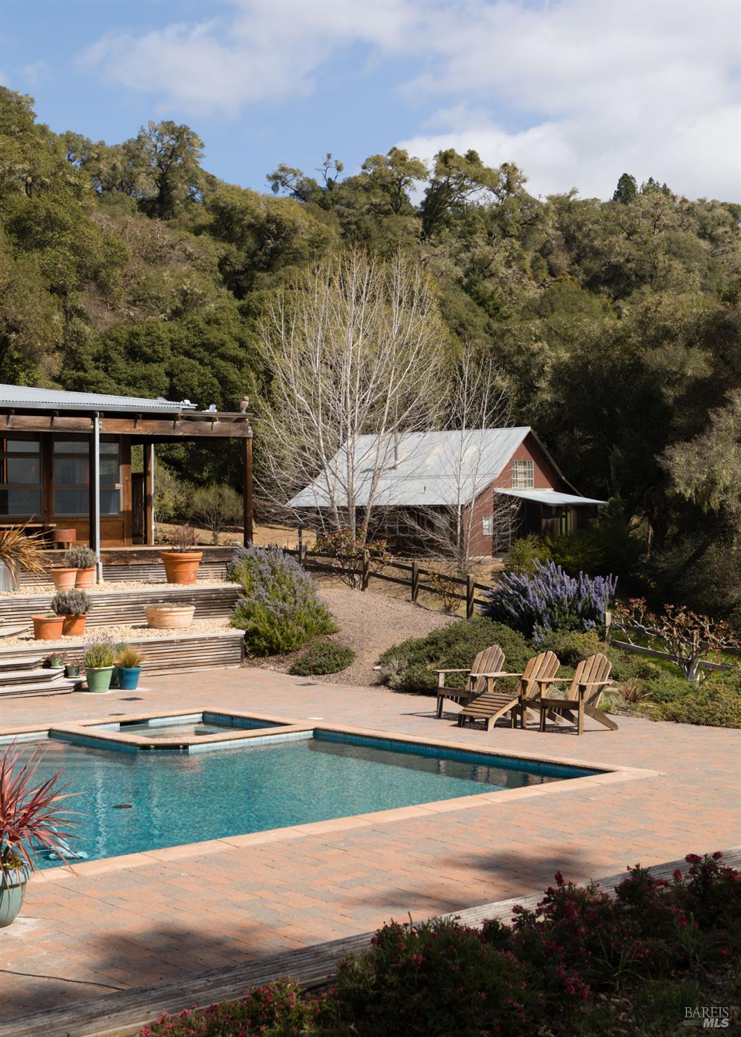 Detail Gallery Image 34 of 65 For 17350 Deer Meadows Rd, Boonville,  CA 95415 - 3 Beds | 2 Baths