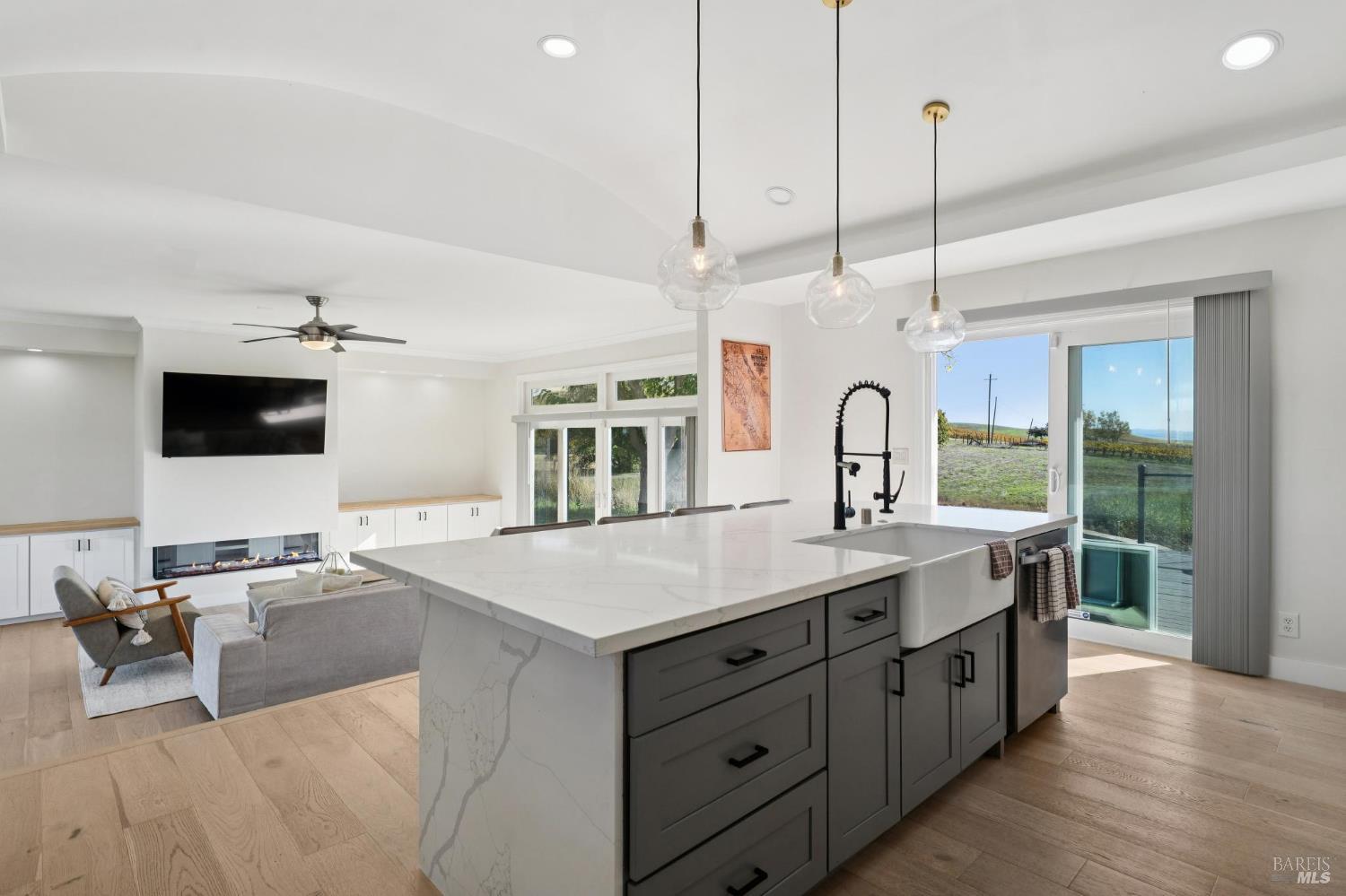 Detail Gallery Image 18 of 65 For 1301 Duhig Rd, Napa,  CA 94559 - 3 Beds | 2 Baths