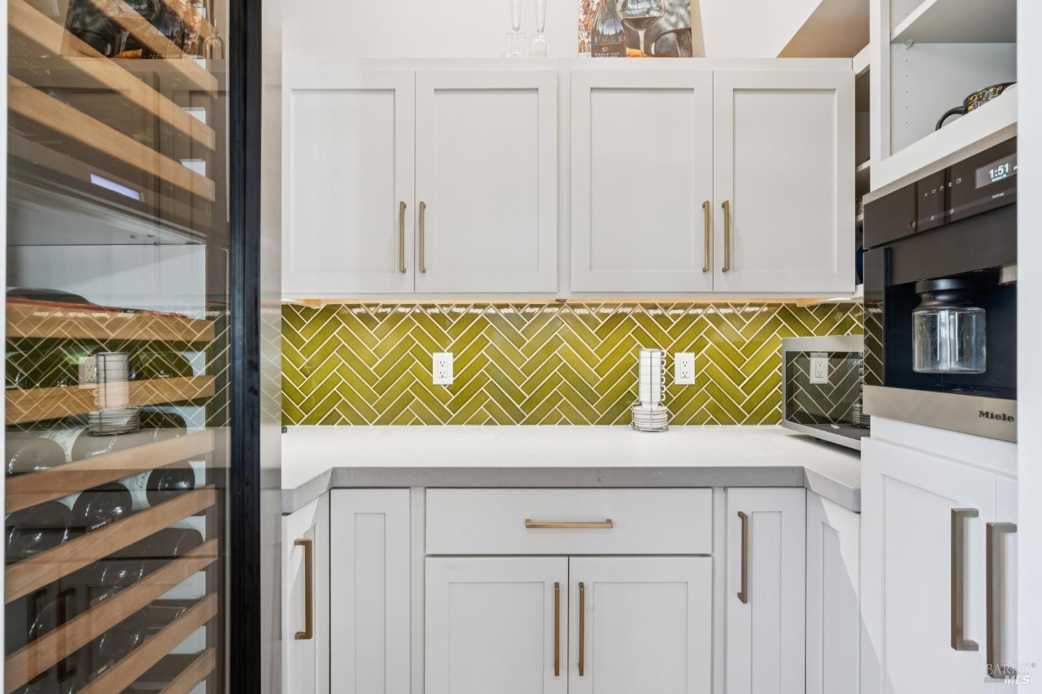 Detail Gallery Image 26 of 68 For 511 Hidden Acres Rd, Healdsburg,  CA 95448 - 3 Beds | 4 Baths