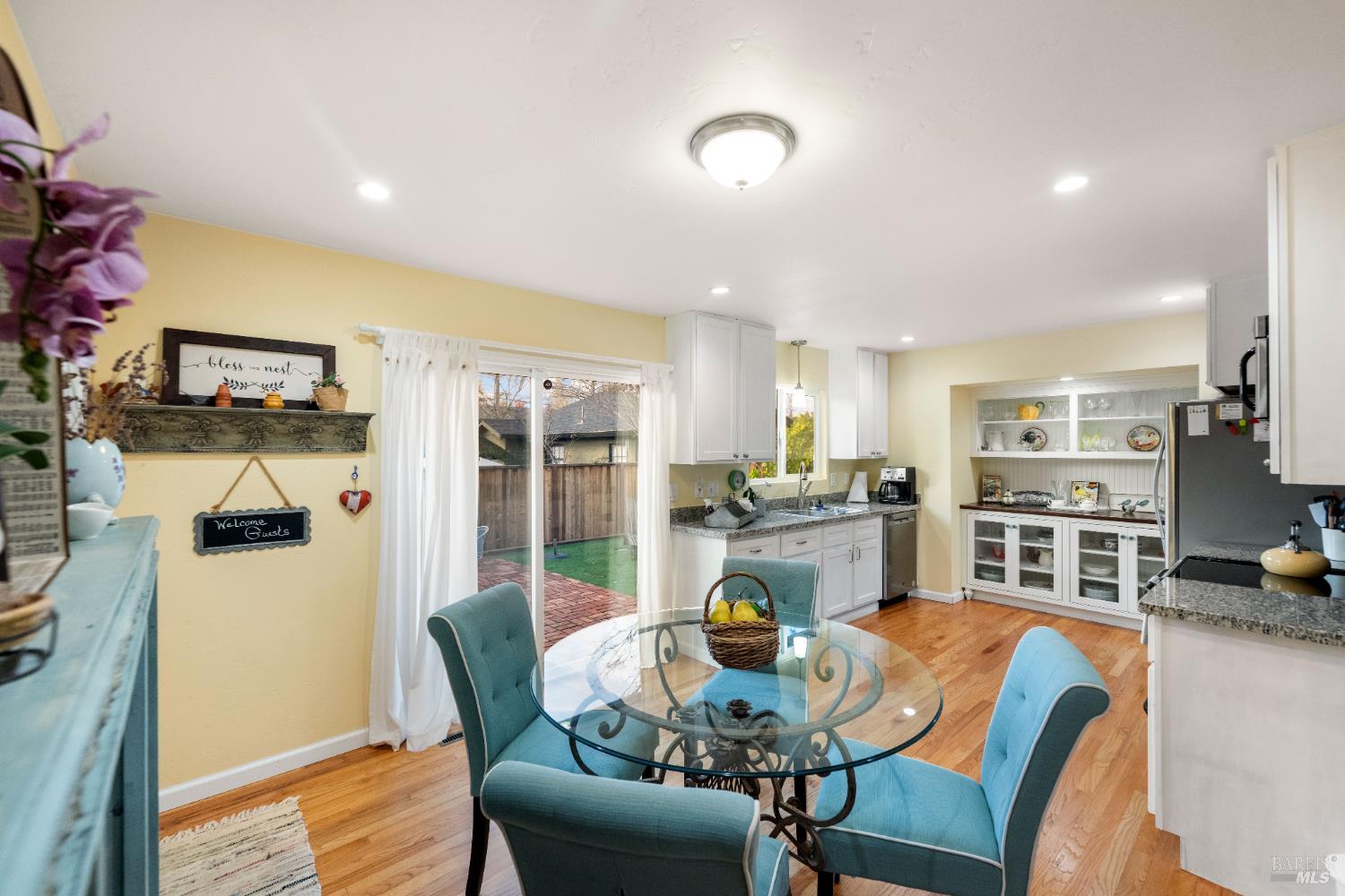 Detail Gallery Image 20 of 37 For 1343 Ash St, Napa,  CA 94559 - 6 Beds | 4/1 Baths