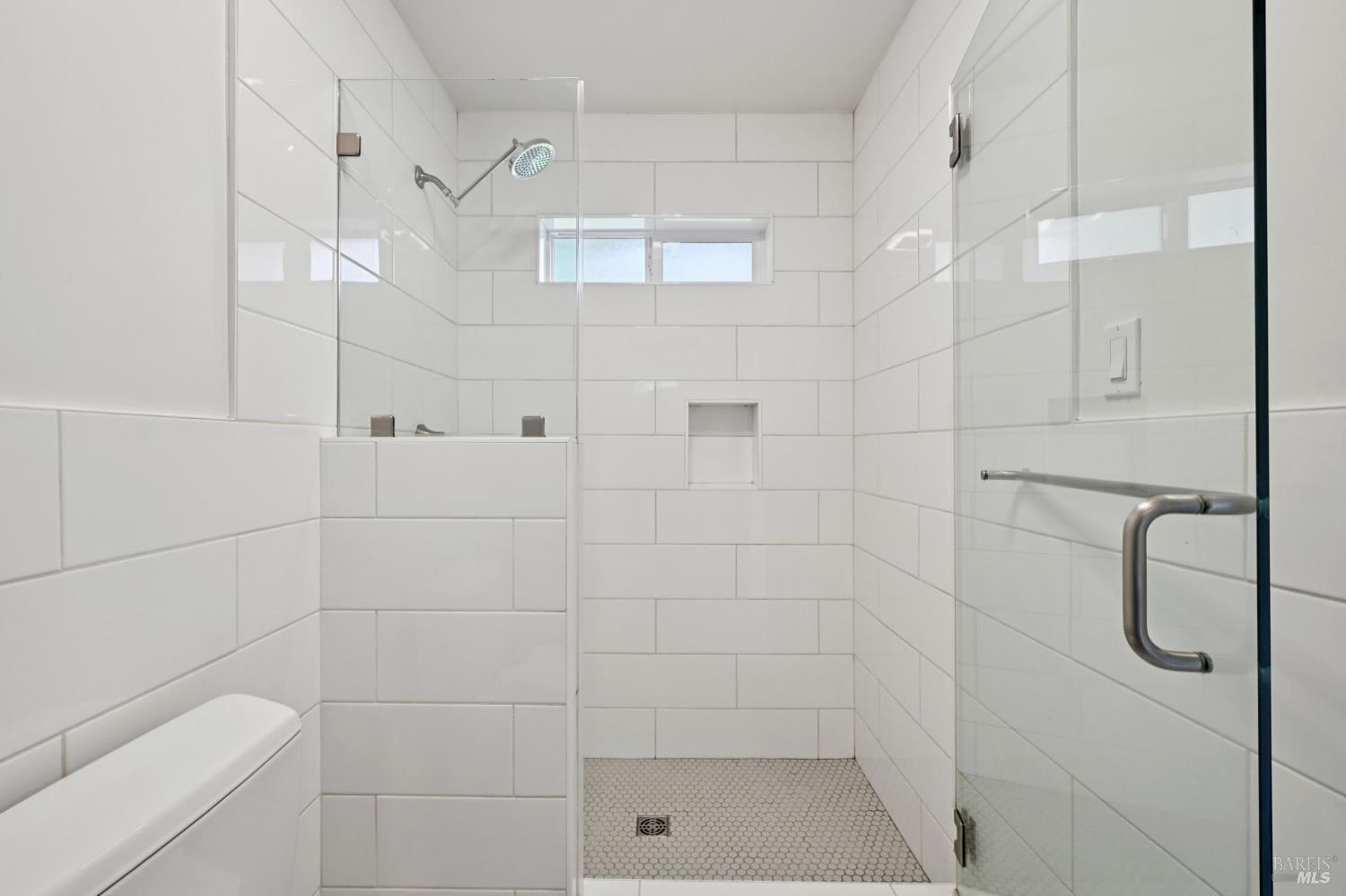 Detail Gallery Image 18 of 25 For 18787 Gillman Dr, Sonoma,  CA 95476 - 3 Beds | 2 Baths