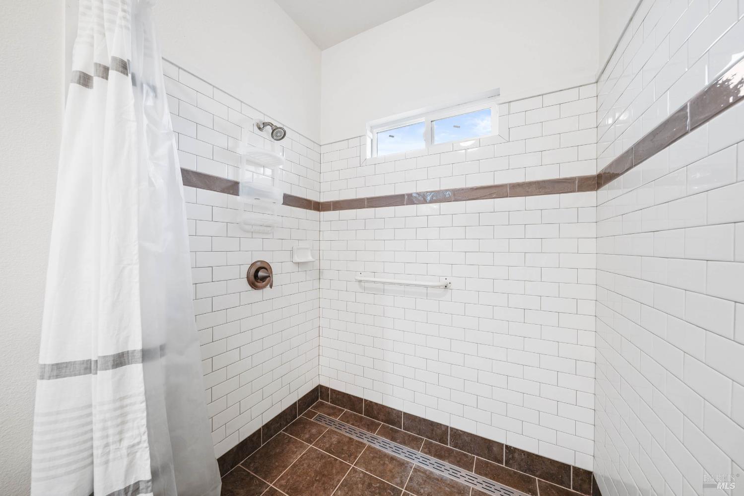 Detail Gallery Image 39 of 74 For 8700 Red Hills Rd, Kelseyville,  CA 95451 - 5 Beds | 3 Baths