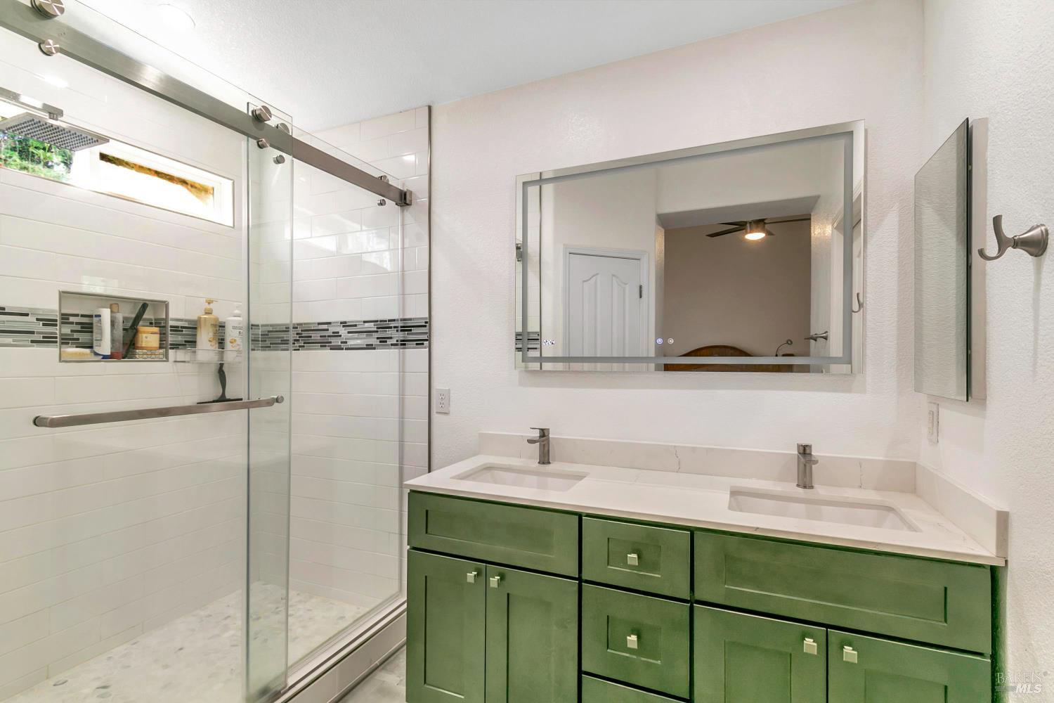 Detail Gallery Image 33 of 46 For 3257 Vista Del Lago Way, Fairfield,  CA 94533 - 4 Beds | 2 Baths