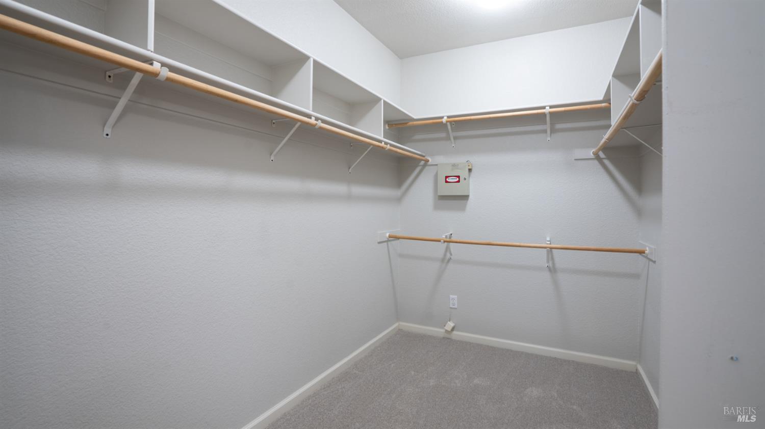 Detail Gallery Image 30 of 59 For 1006 Champion Pl, Vacaville,  CA 95687 - 4 Beds | 2 Baths