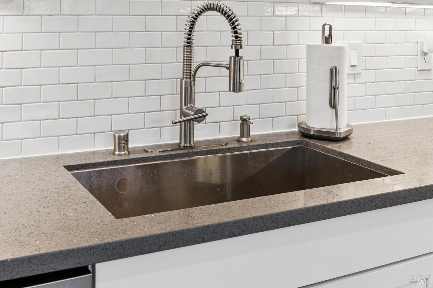 Detail Gallery Image 17 of 76 For 831 Heath Ct, Fairfield,  CA 94533 - 4 Beds | 2 Baths