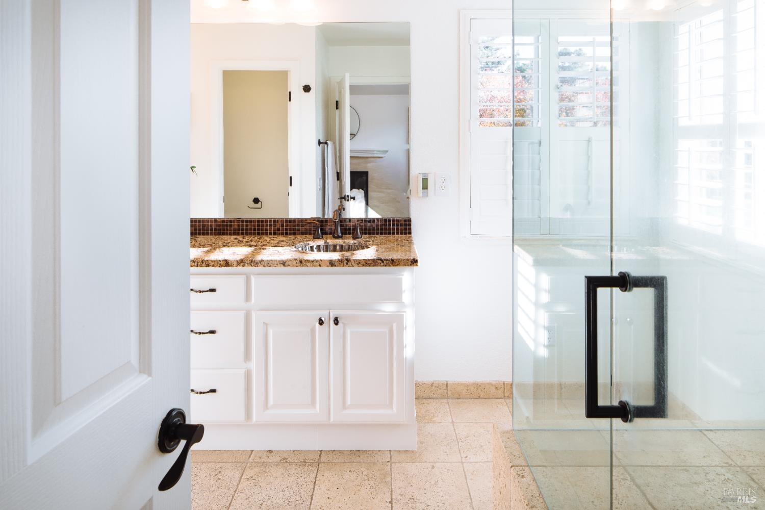 Detail Gallery Image 40 of 68 For 810 Wine Ct, Petaluma,  CA 94954 - 5 Beds | 3 Baths