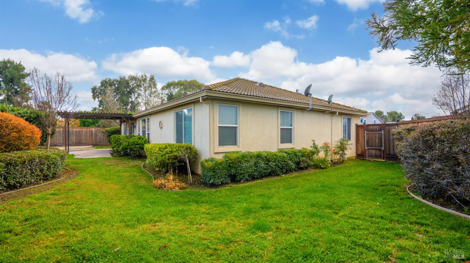 Detail Gallery Image 39 of 59 For 1006 Champion Pl, Vacaville,  CA 95687 - 4 Beds | 2 Baths