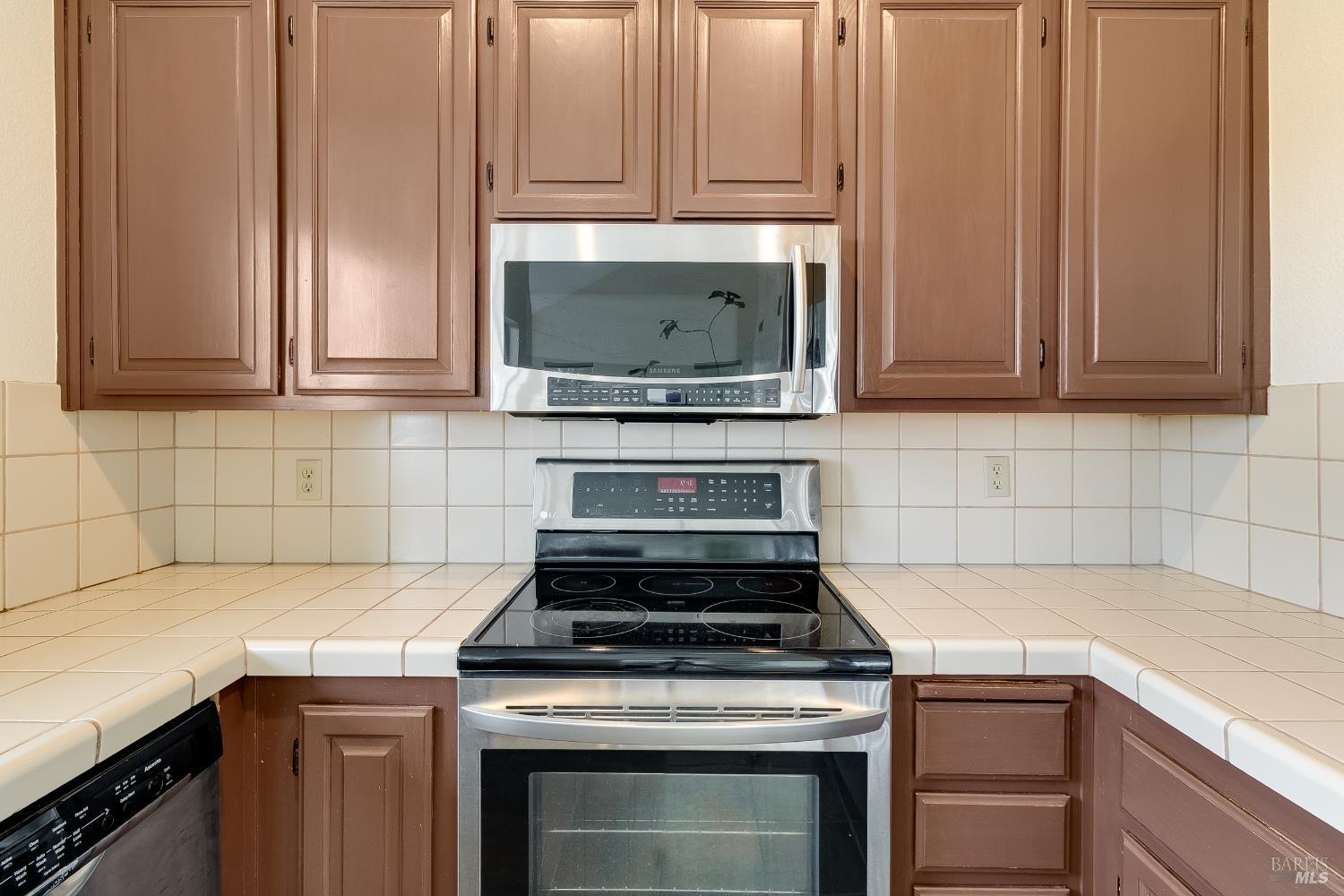 Detail Gallery Image 29 of 63 For 735 Buchanan St #221,  Benicia,  CA 94510 - 1 Beds | 1 Baths