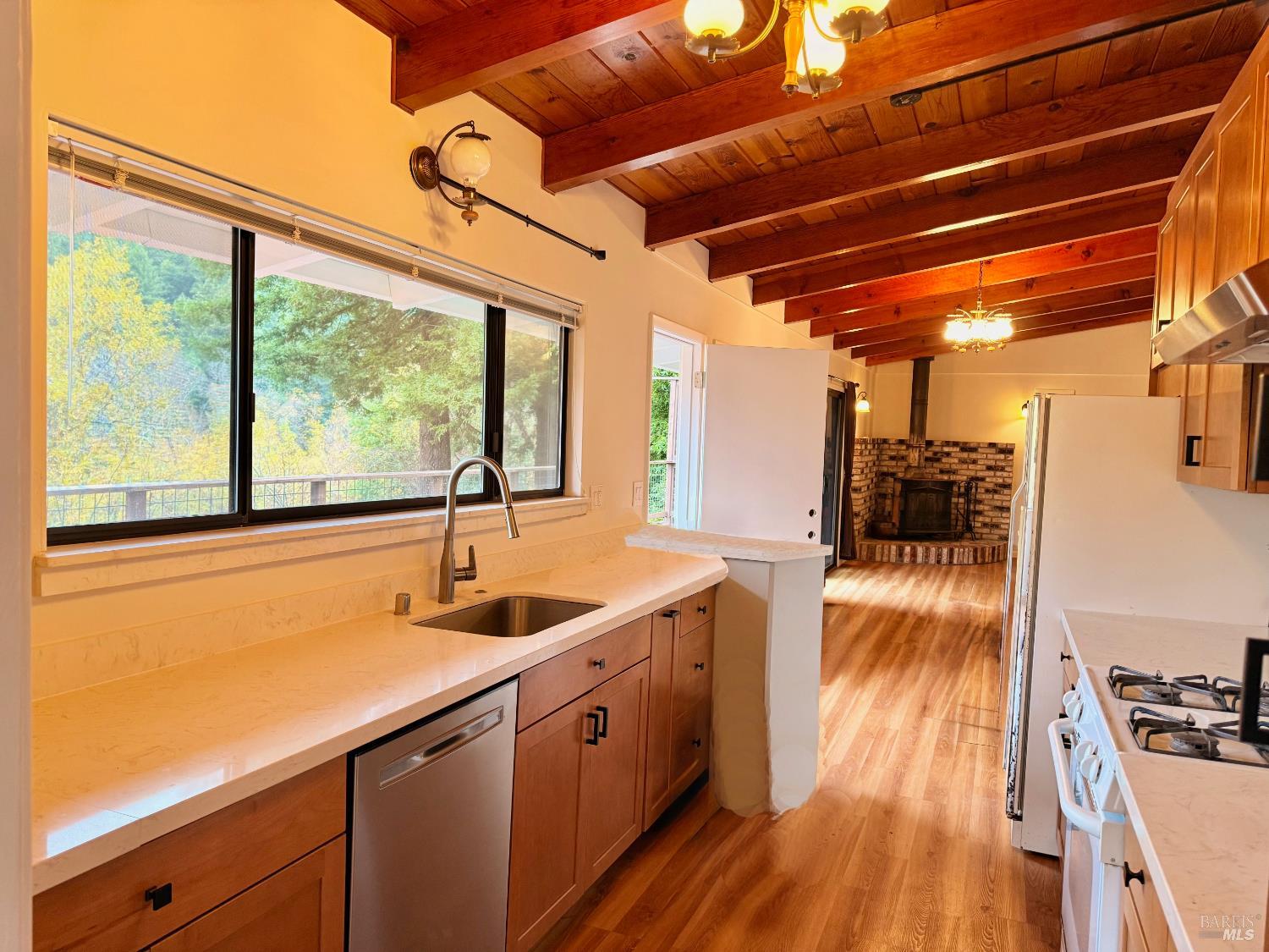 Detail Gallery Image 10 of 39 For 16868 Center Way, Guerneville,  CA 95446 - 3 Beds | 2 Baths