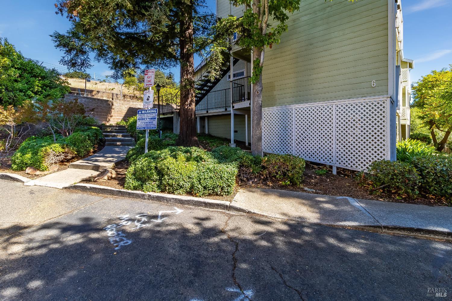 Detail Gallery Image 11 of 63 For 735 Buchanan St #221,  Benicia,  CA 94510 - 1 Beds | 1 Baths