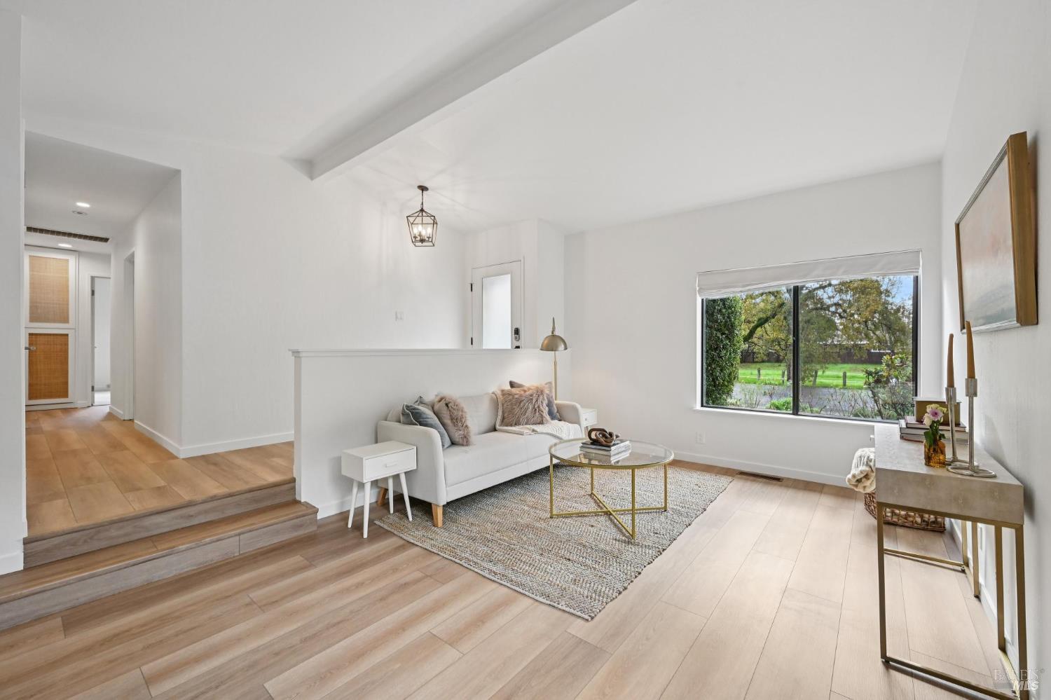 Detail Gallery Image 5 of 25 For 18787 Gillman Dr, Sonoma,  CA 95476 - 3 Beds | 2 Baths