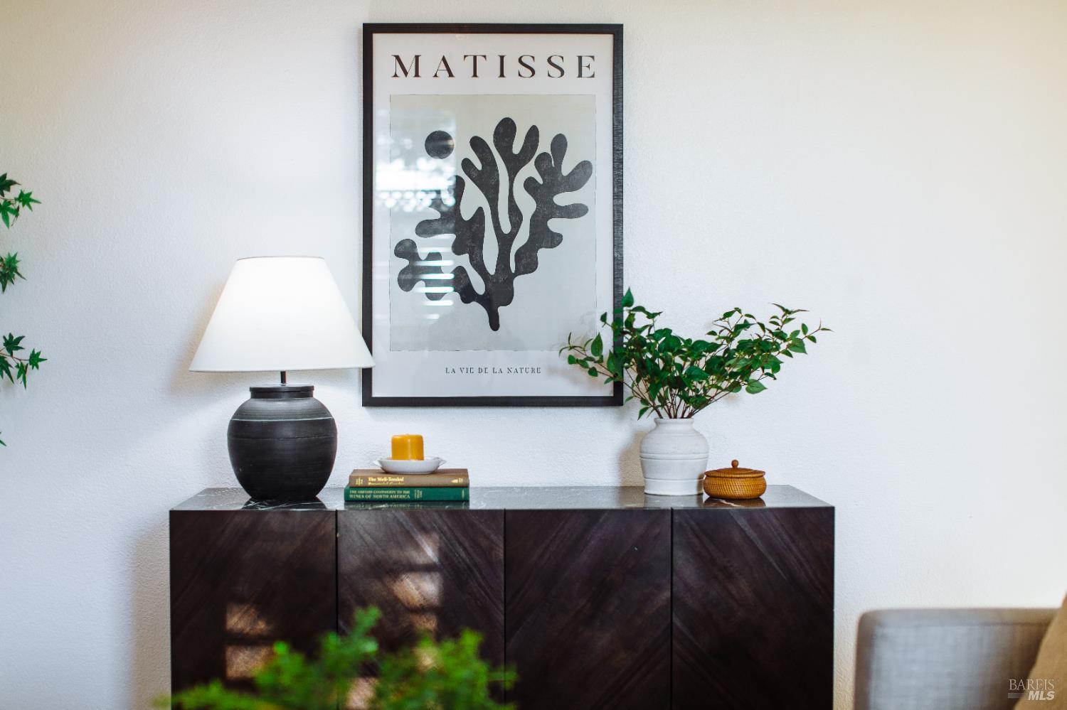 Detail Gallery Image 23 of 68 For 810 Wine Ct, Petaluma,  CA 94954 - 5 Beds | 3 Baths