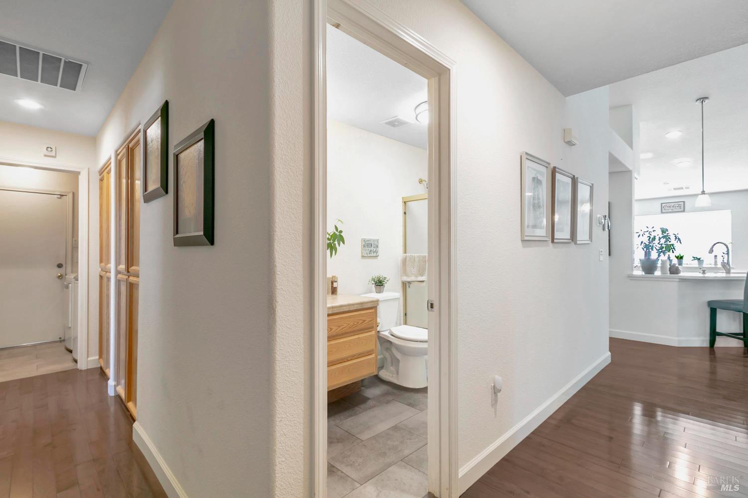 Detail Gallery Image 23 of 46 For 3257 Vista Del Lago Way, Fairfield,  CA 94533 - 4 Beds | 2 Baths