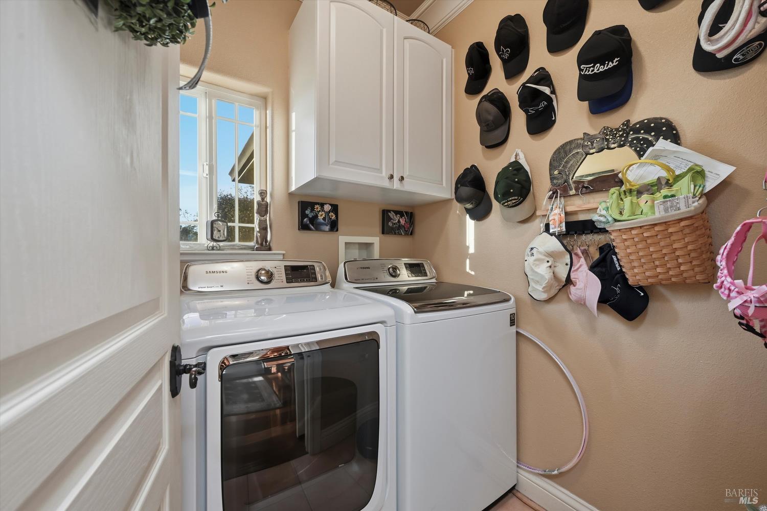 Detail Gallery Image 27 of 51 For 18750 Fernwood Rd, Hidden Valley Lake,  CA 95467 - 3 Beds | 3/1 Baths