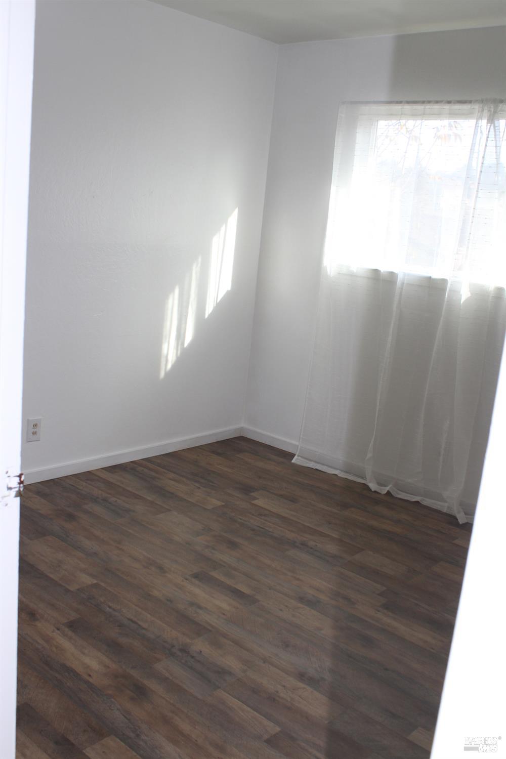 Detail Gallery Image 8 of 17 For 837 6th St, Vallejo,  CA 94590 - 3 Beds | 2 Baths