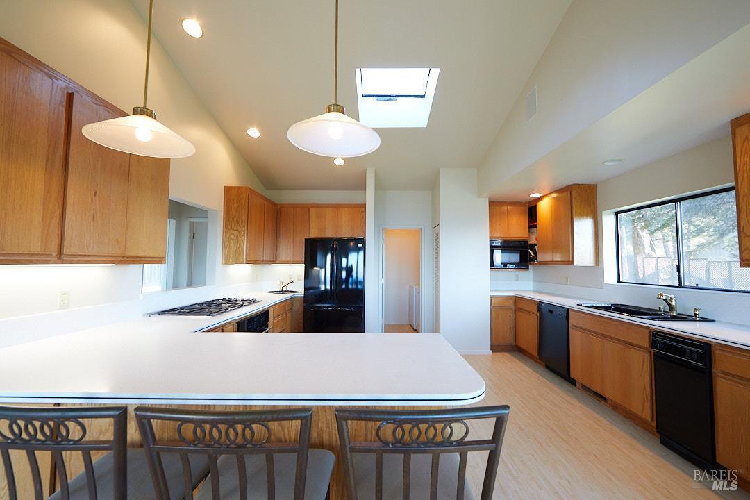 Detail Gallery Image 12 of 36 For 30200 N Hwy 1 Hwy, Fort Bragg,  CA 95437 - 2 Beds | 2 Baths