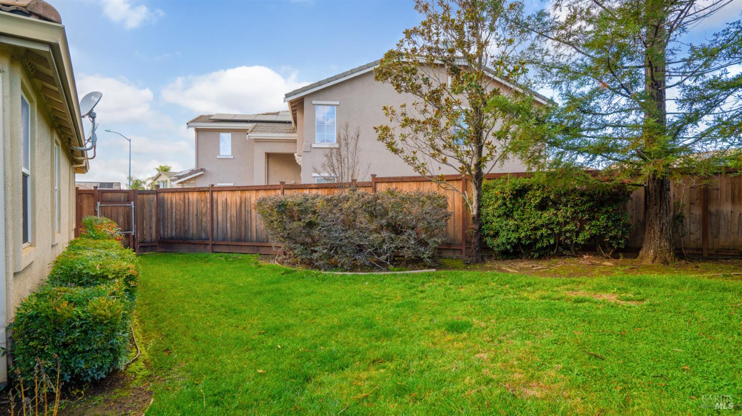 Detail Gallery Image 38 of 59 For 1006 Champion Pl, Vacaville,  CA 95687 - 4 Beds | 2 Baths